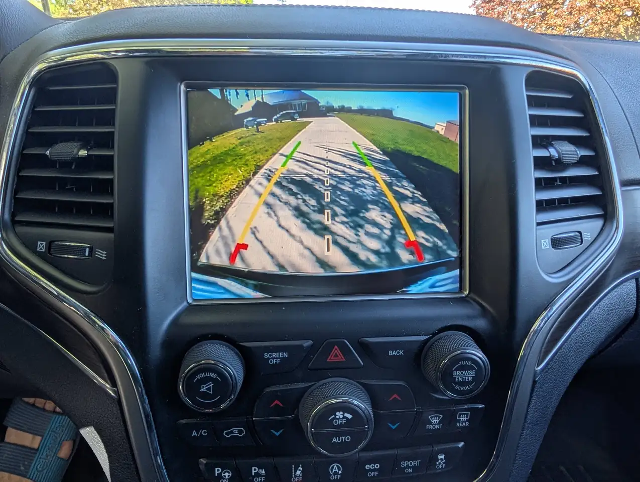 Jeep Grand Cherokee снимка Jeep Grand Cherokee