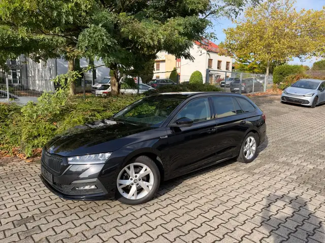 Skoda Octavia 1.5 TSI DSG Combi Sportline