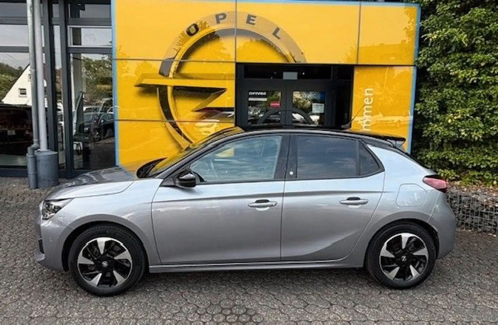 Opel Corsa F Elektro GS Line 136PS Argent - 2