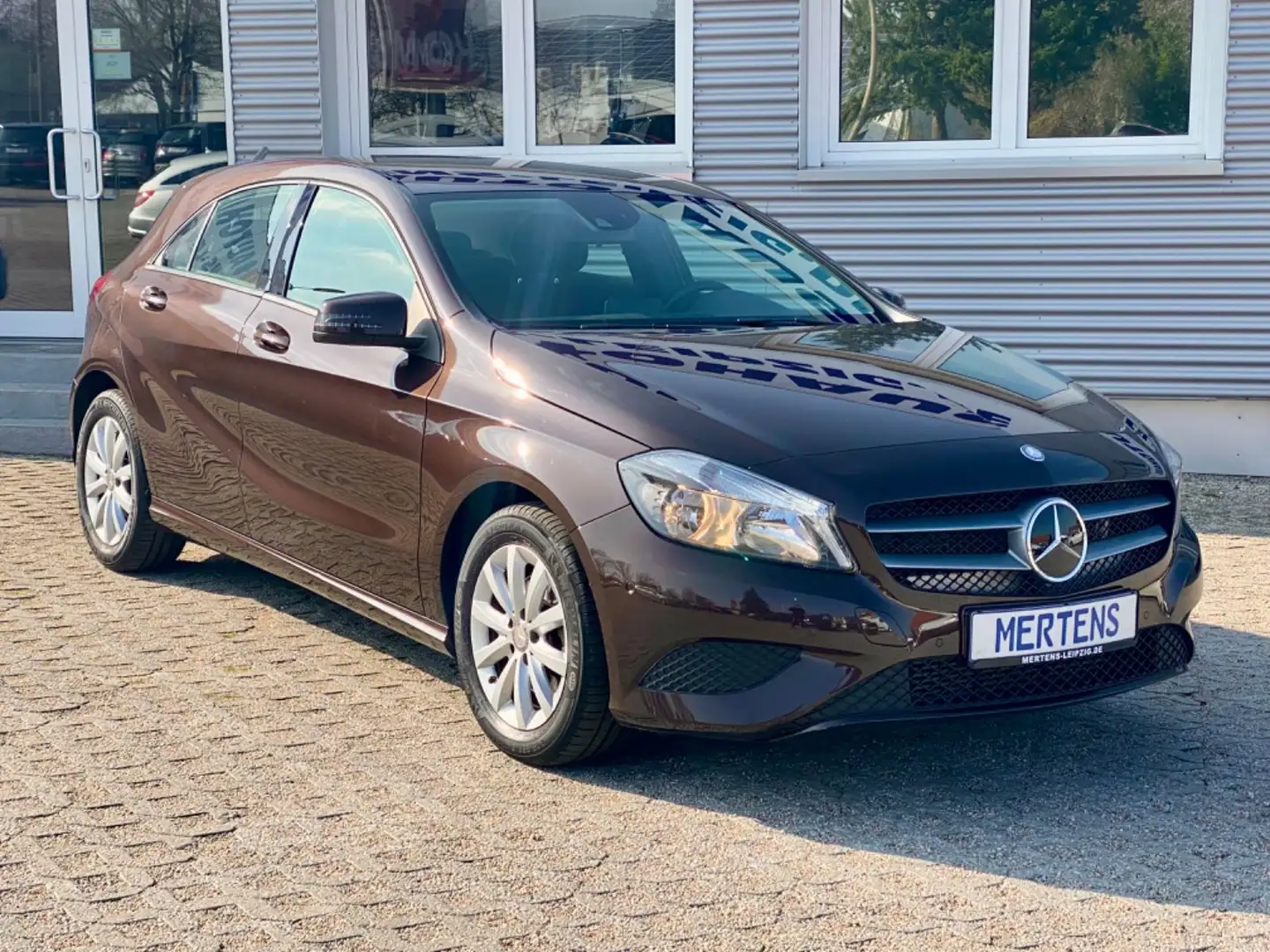 Mercedes-Benz A 180 Navi LED USB SHZ PDC Spur Totwinkel Braun - 2