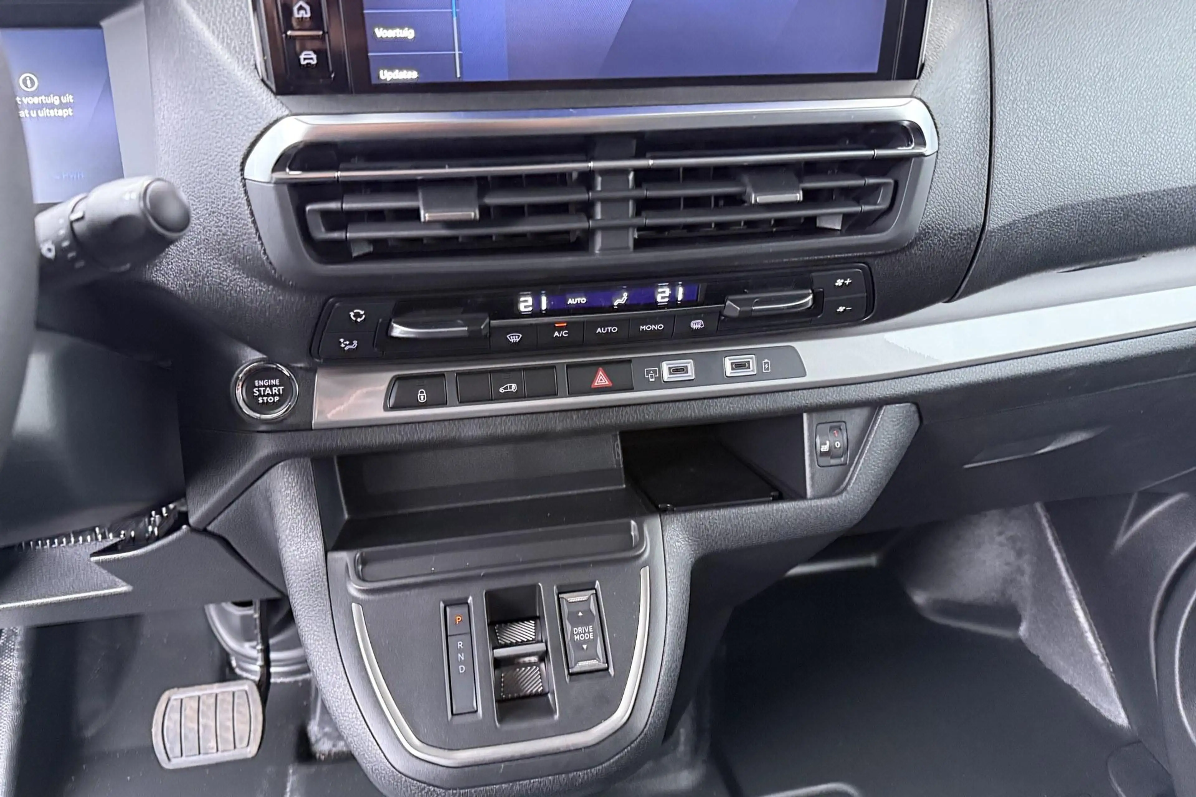 Peugeot e-Expert EV L2 75 kWh — photo 12