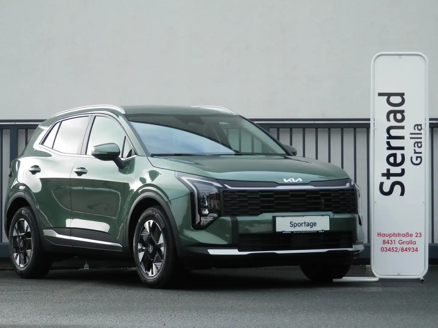Kia Sportage 1,6 TGDI Silber DCT Grün - 1