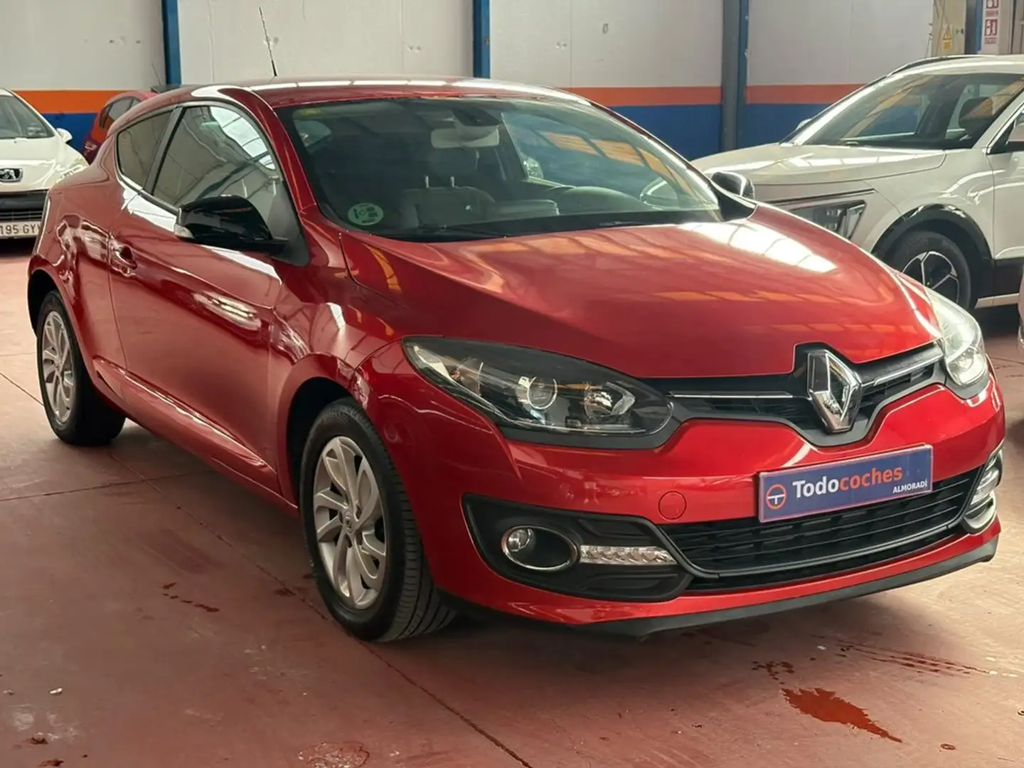Renault Megane Coupé 1.2 TCE Energy Limited S&S Rojo - 2