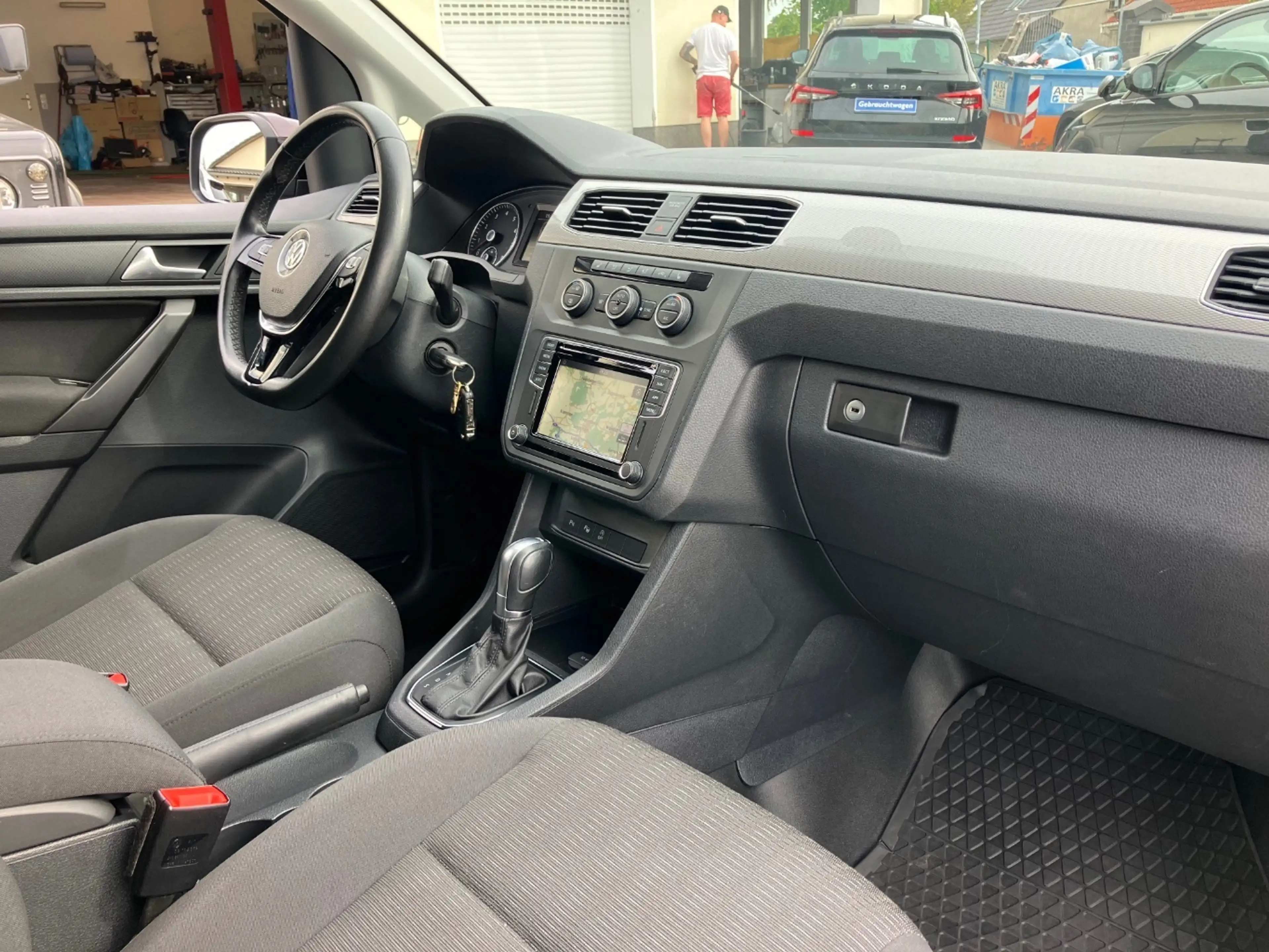Volkswagen Caddy 1.4 TSI Comfortl. DSG ParkAssist Kamera — photo 11