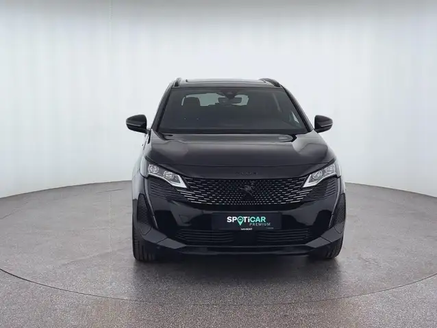 Peugeot 3008 view 2