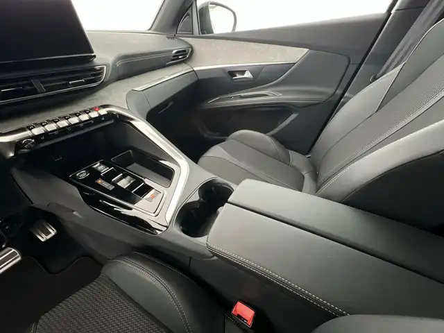 Peugeot 3008 view 14