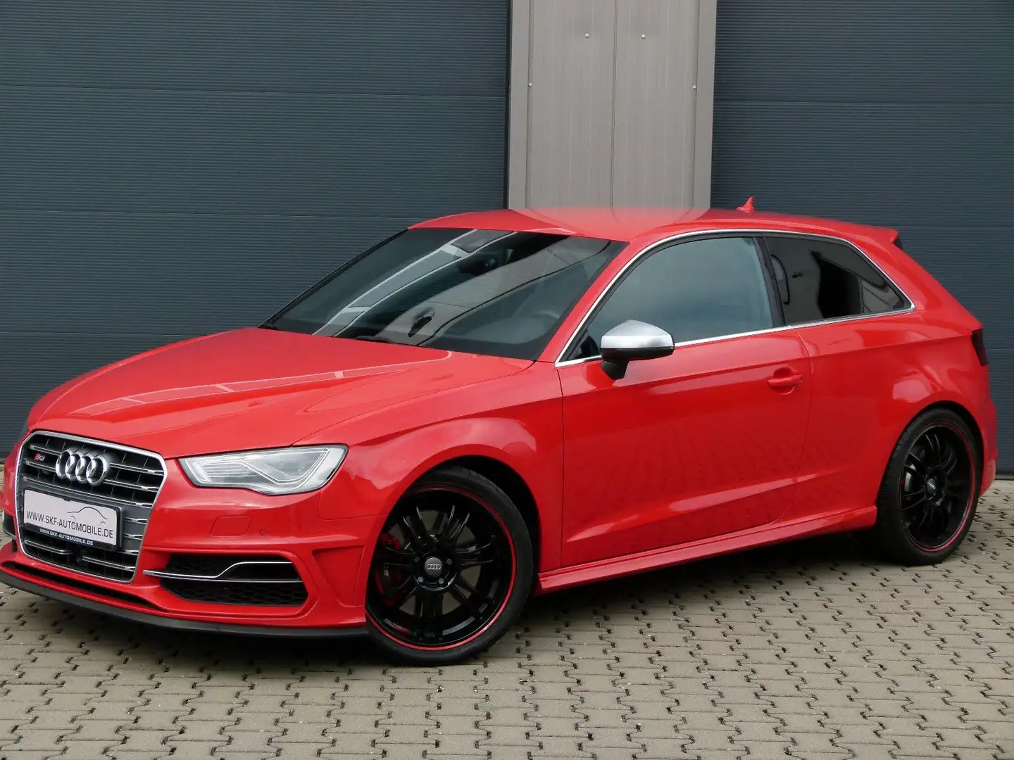 Audi S3 quattro S-tronic LED Navi Kamera B&O ACC PDC Rot - 1