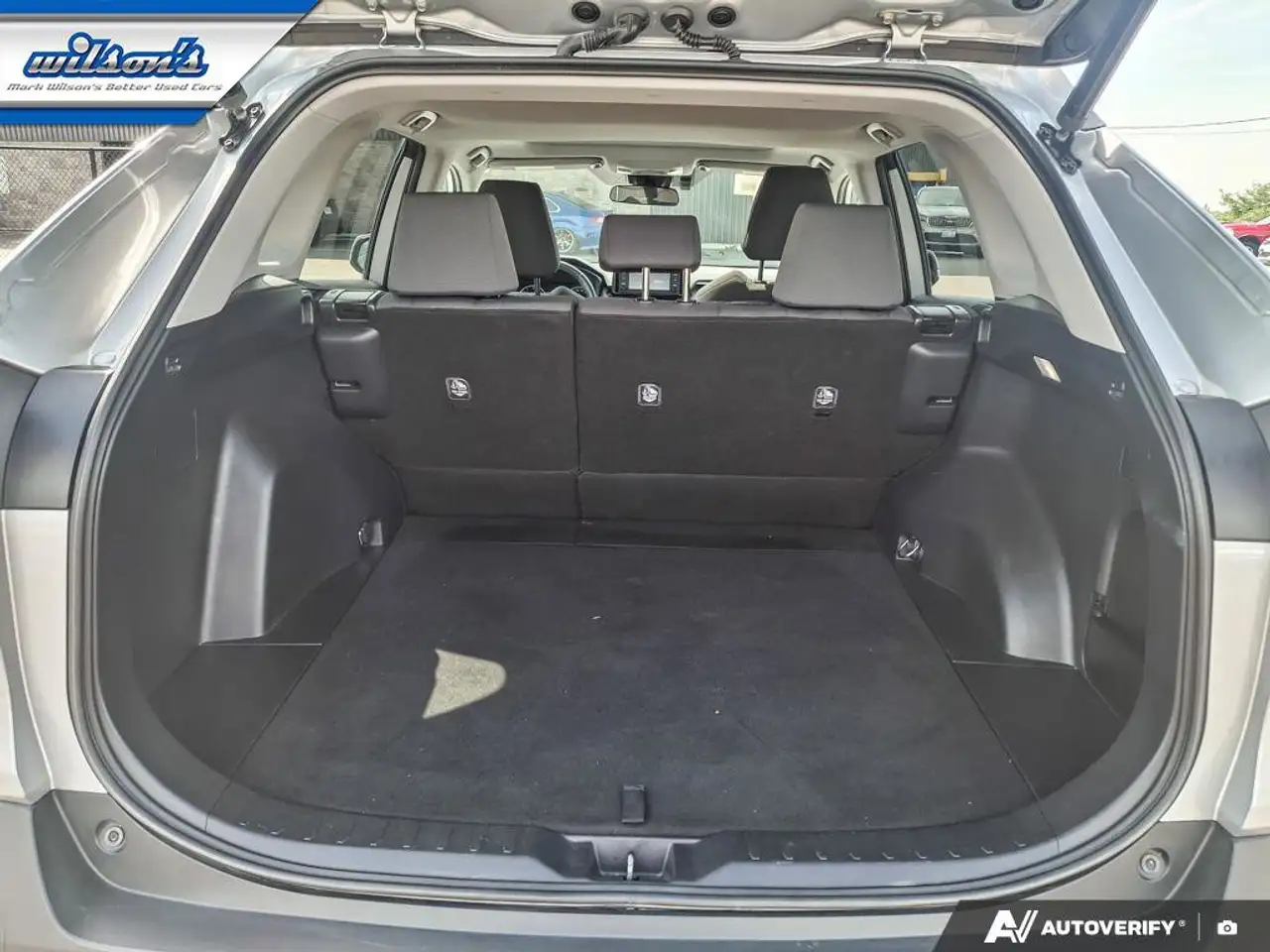 Toyota RAV 4 снимка Toyota RAV 4