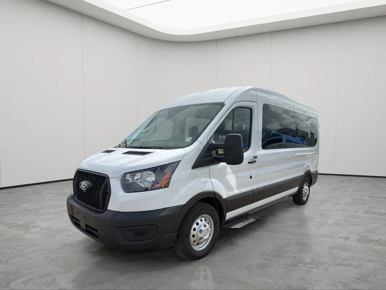 Ford Transit Passenger Wagon снимка Ford Transit Passenger Wagon