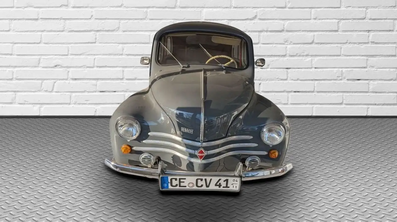 Renault 4CV, foto 2