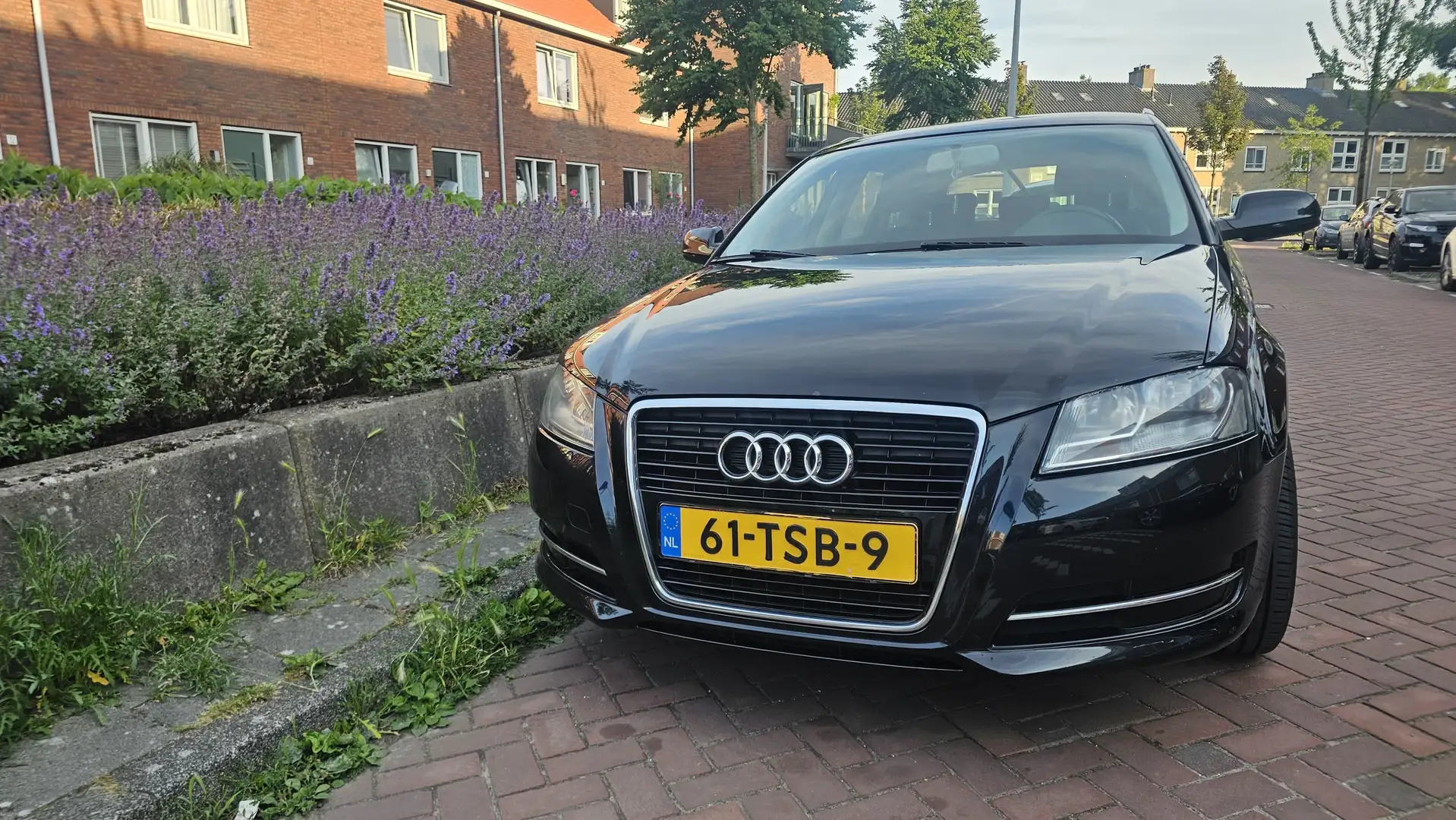 Audi A3 1.4 TFSI Attraction Zwart - 1