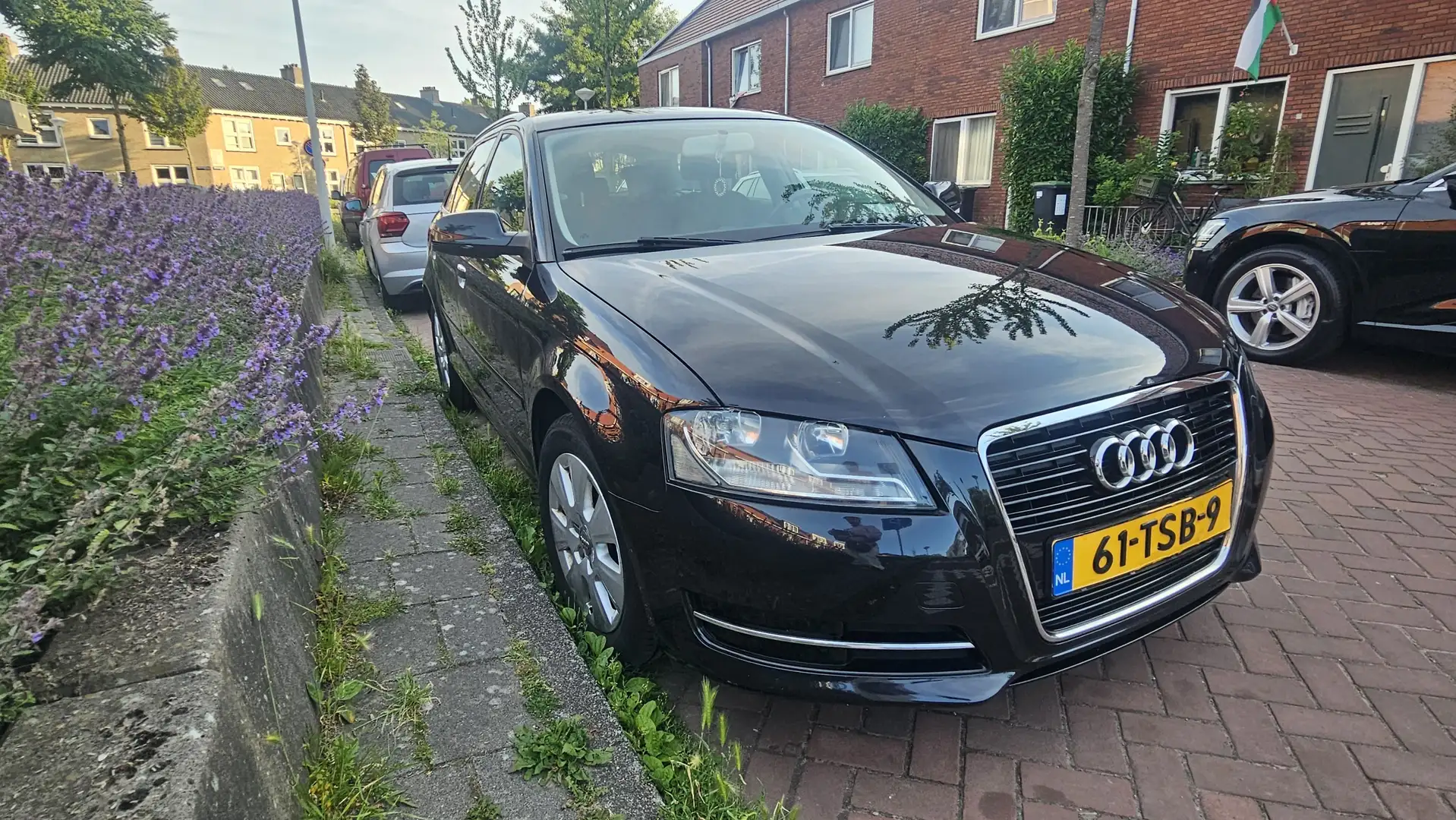Audi A3 1.4 TFSI Attraction Zwart - 2