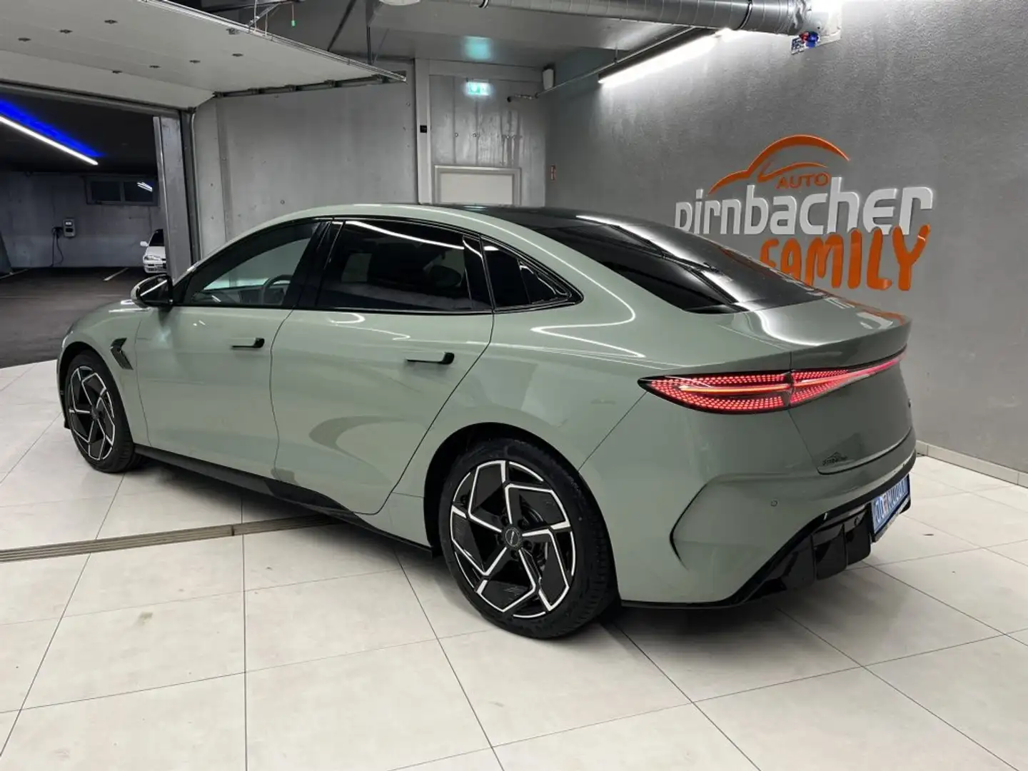 BYD Seal Excellence AWD Zelená - 2