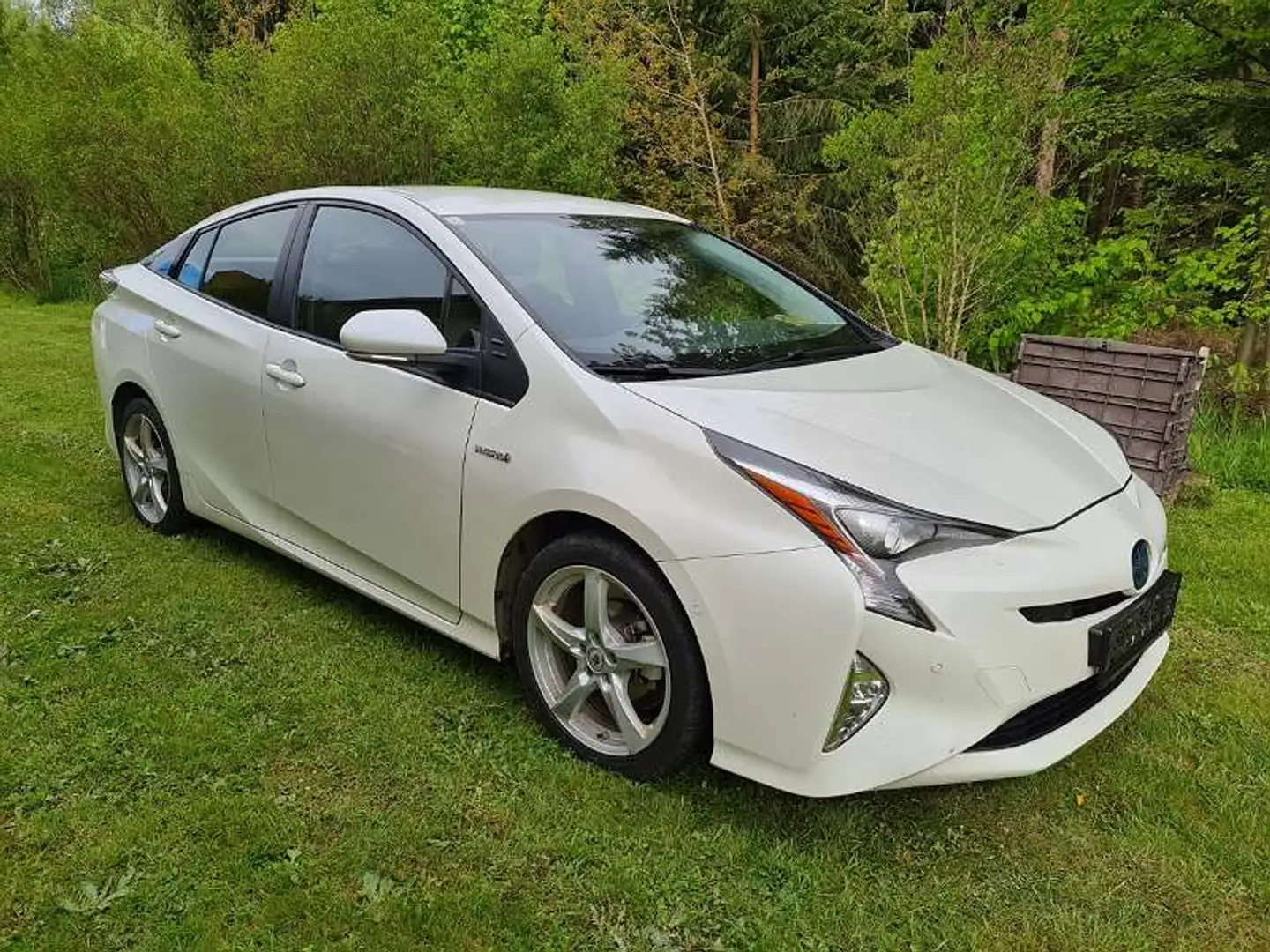 Toyota Prius Prius 1,8 VVT-i Hybrid Lounge Lounge Weiß - 1