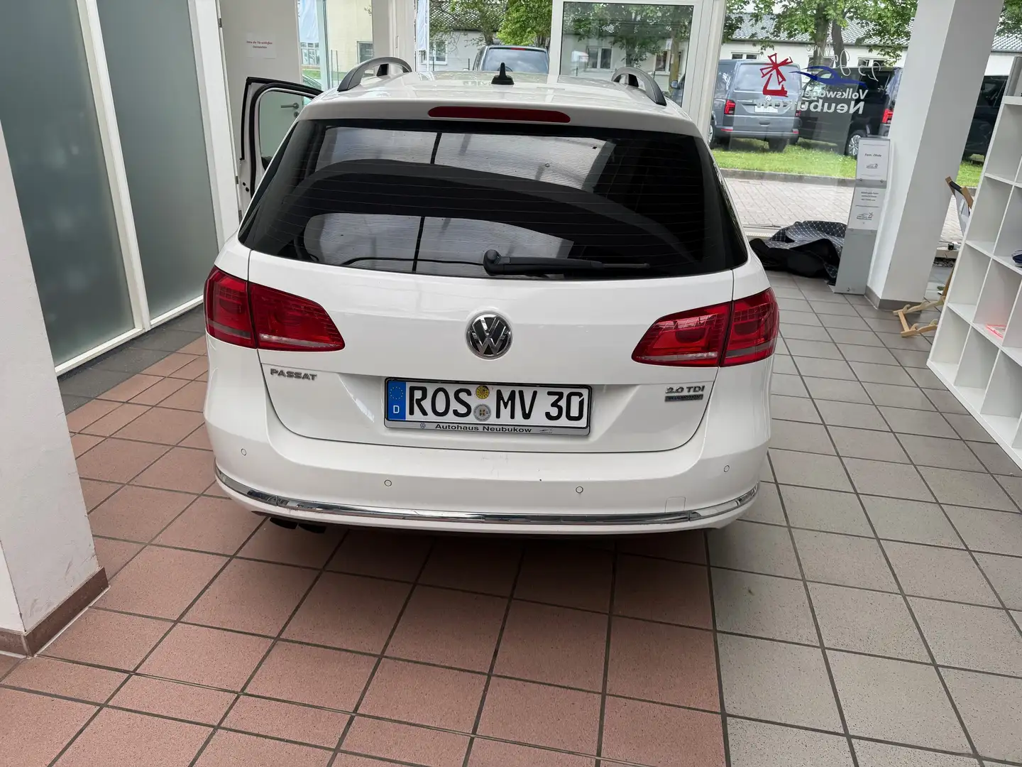 Volkswagen Passat Variant Passat Variant Diesel 2.0 TDI DSG BlueMotion Weiß - 2