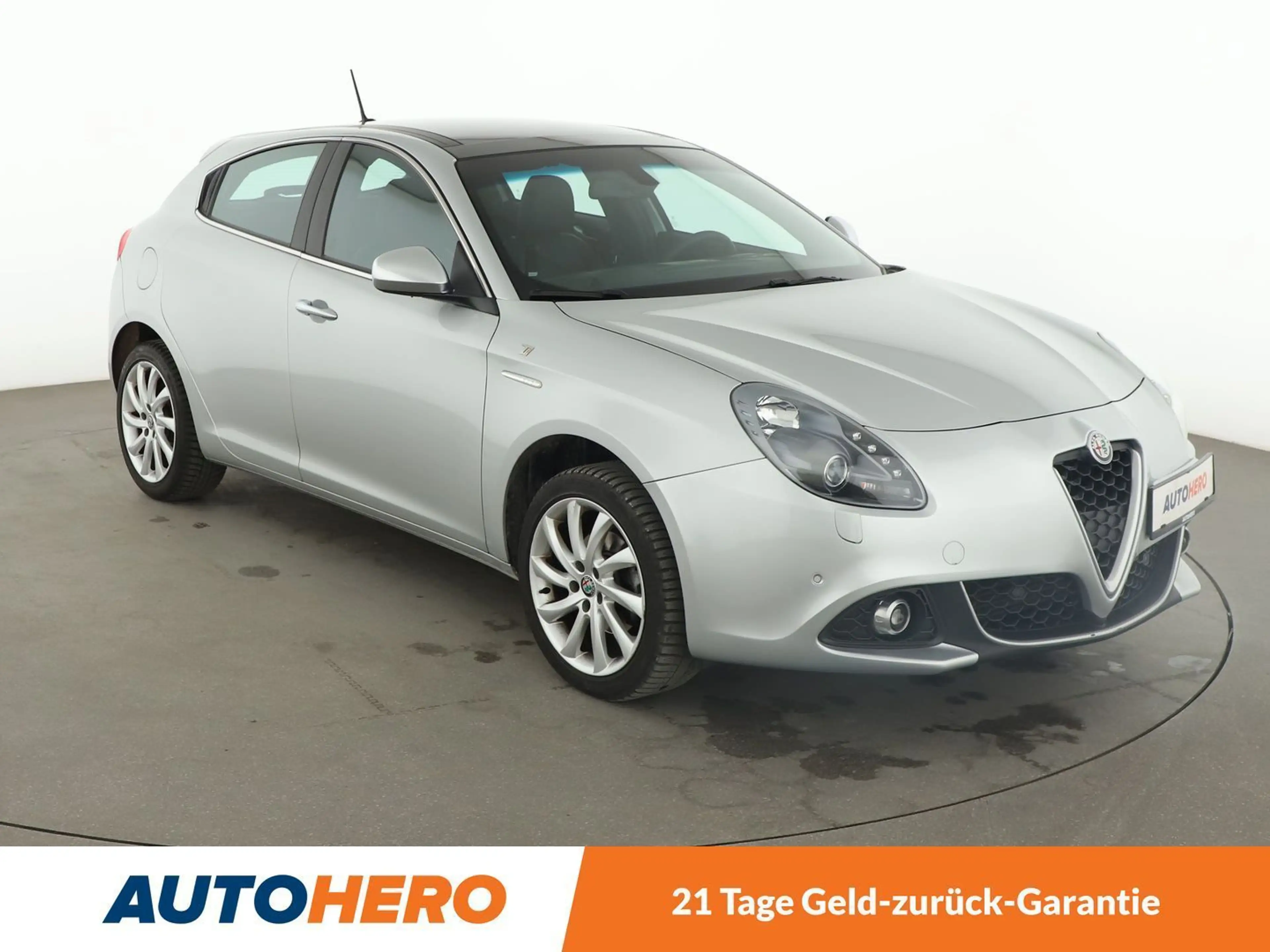 Alfa Romeo Giulietta 1.4 Turbo Super*NAVI*XENON*TEMPO*PDC*SHZ* — photo 8