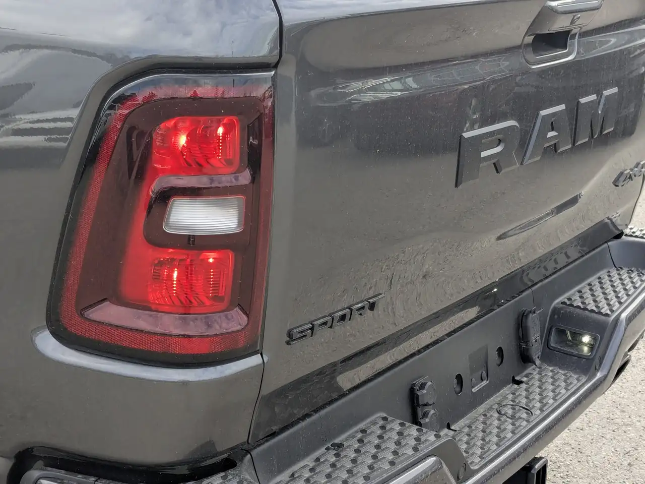 RAM 1500 снимка RAM 1500