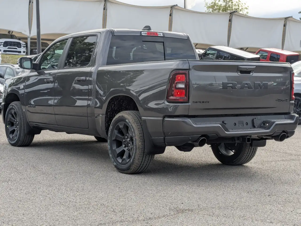 RAM 1500 снимка RAM 1500