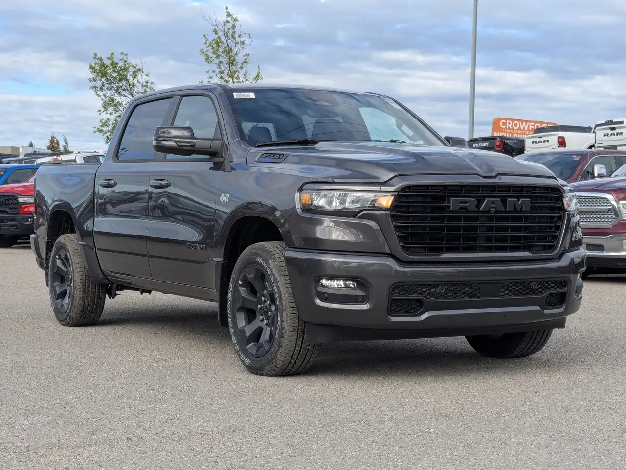 RAM 1500 снимка RAM 1500