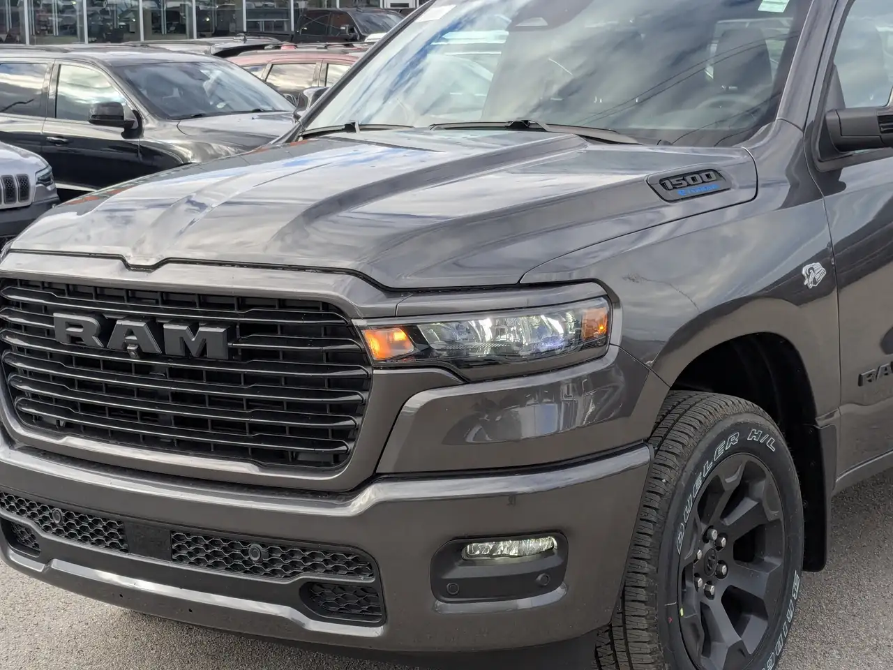 RAM 1500 снимка RAM 1500