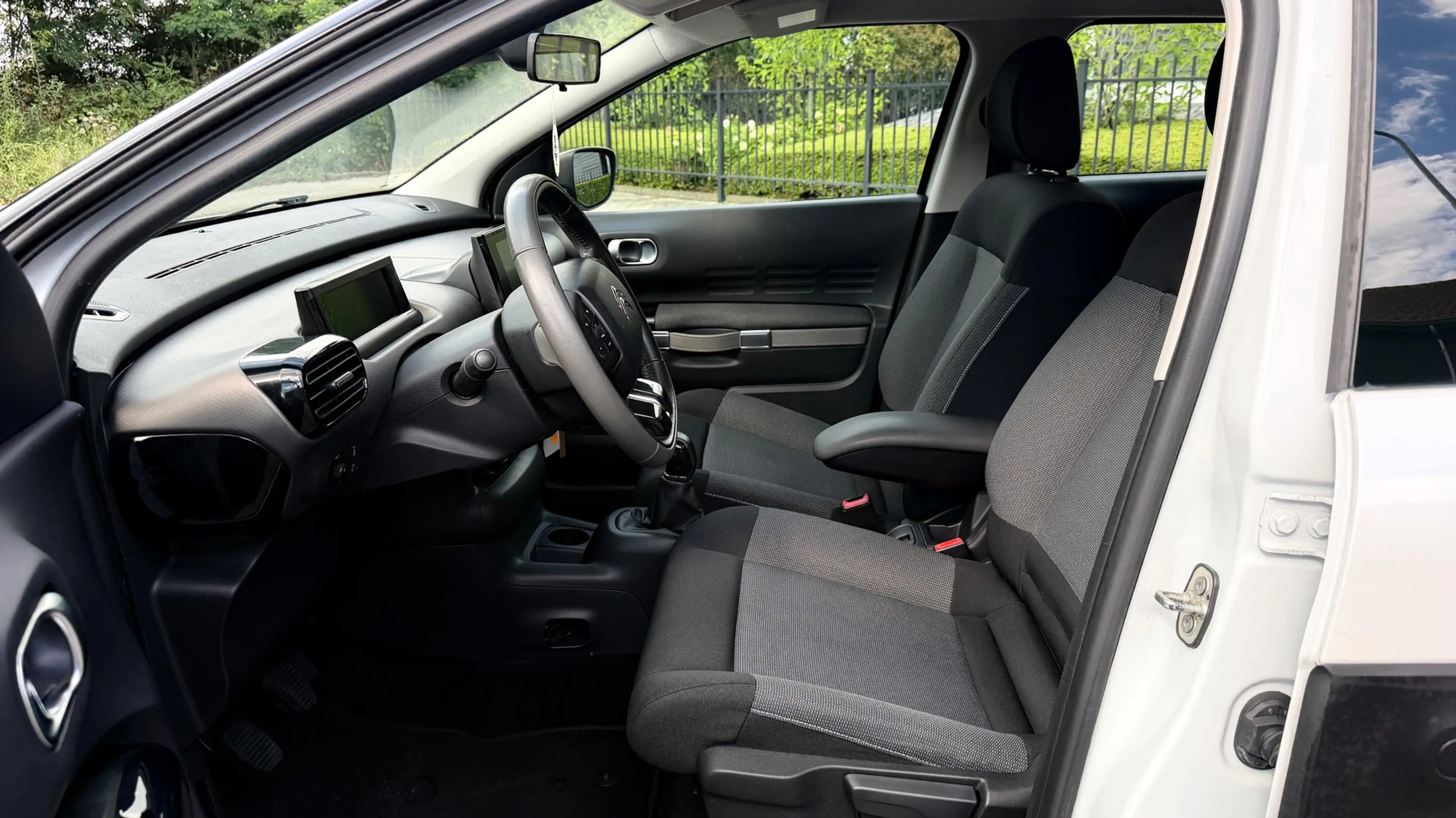 Citroen C4 Cactus 1.2 Business Airco/Ecc Navigatie Trekhaak Pdc — photo 3
