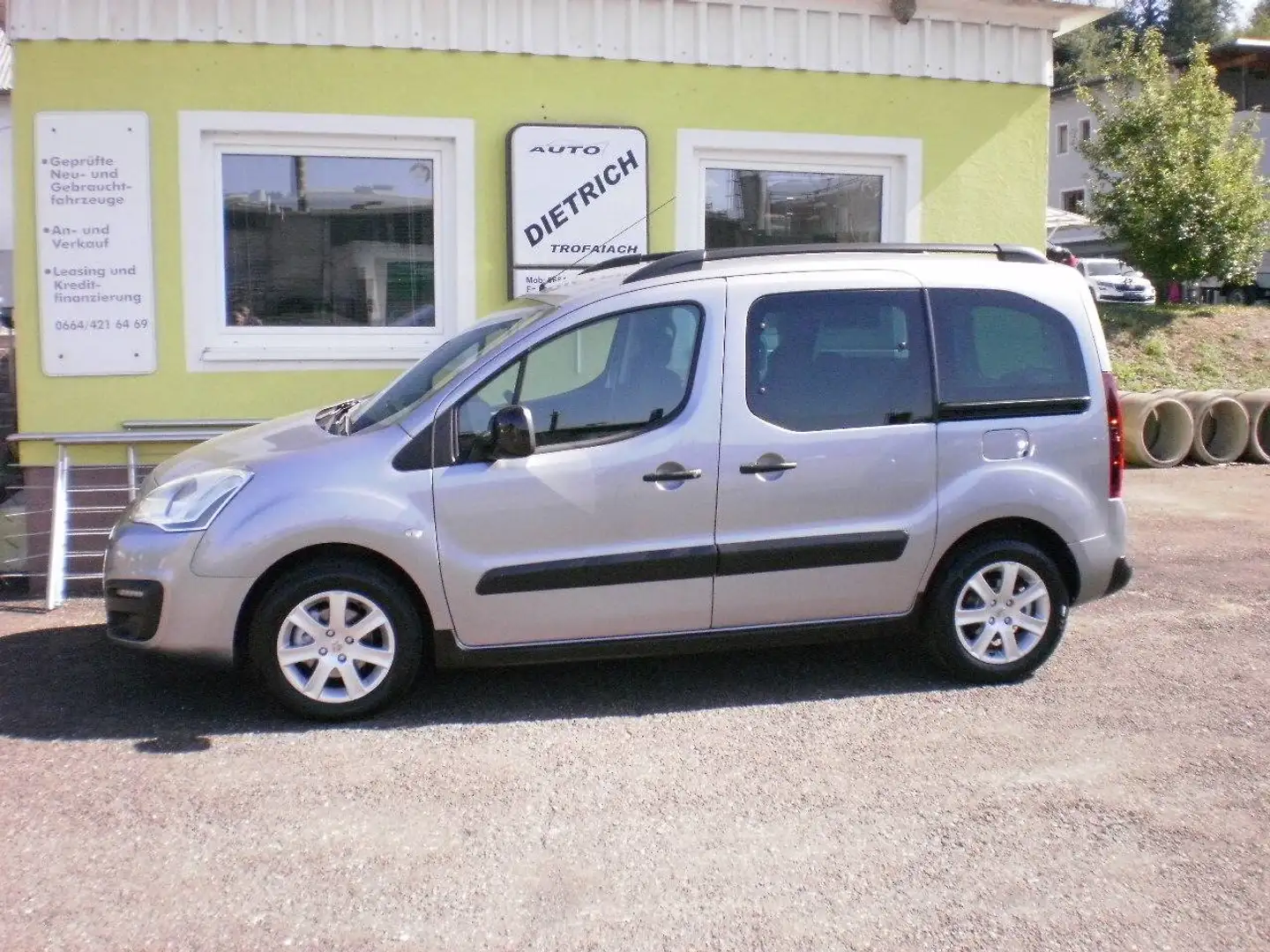 Citroen Berlingo Berlingo Multispace BlueHDi 100 Flash Flash Grau - 2