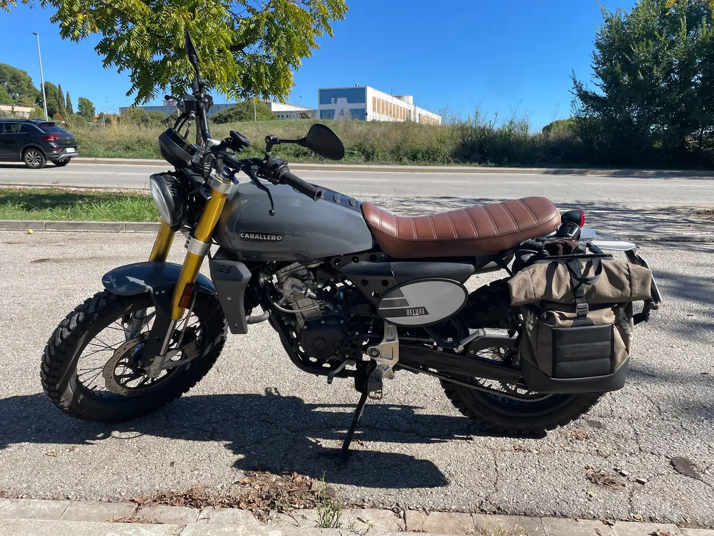 Fantic Caballero 125 Deluxe Gris - 2