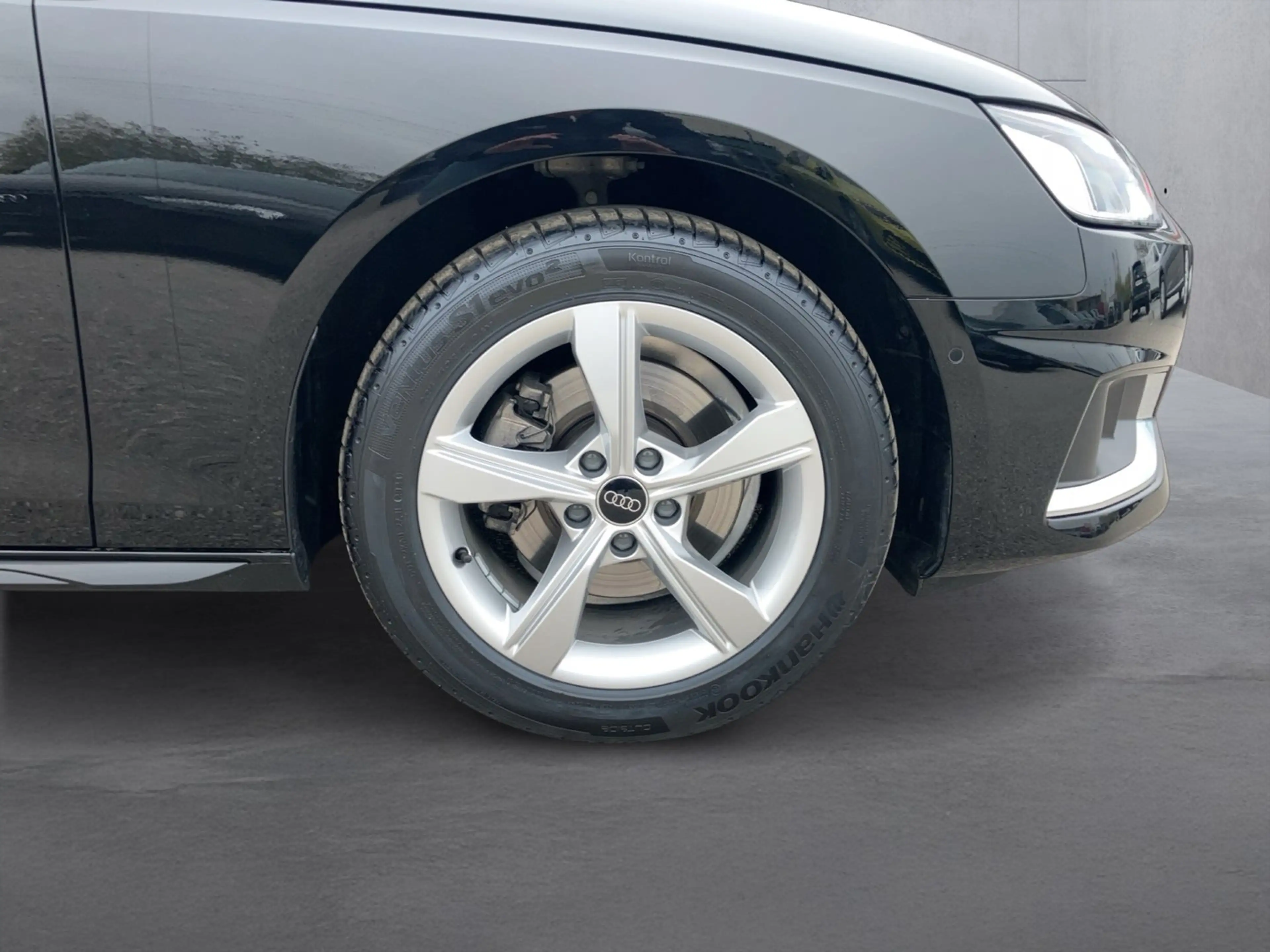Audi A4 35 TDI advanced — photo 9