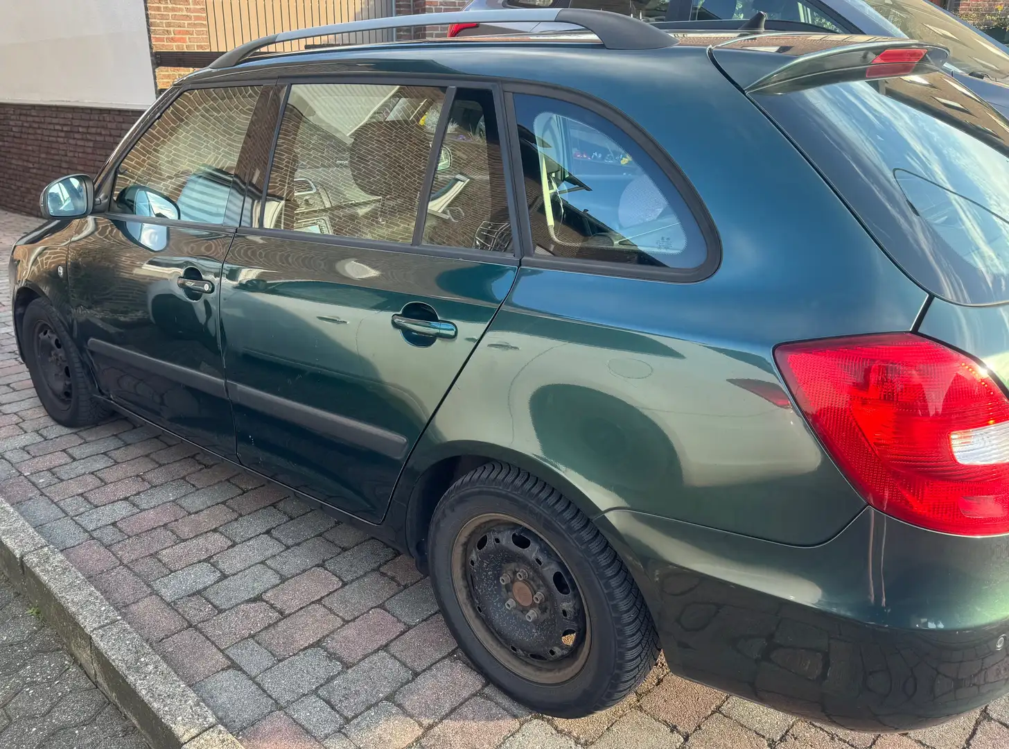 Skoda Fabia Fabia 1.4 16V Combi Ambiente Grün - 2