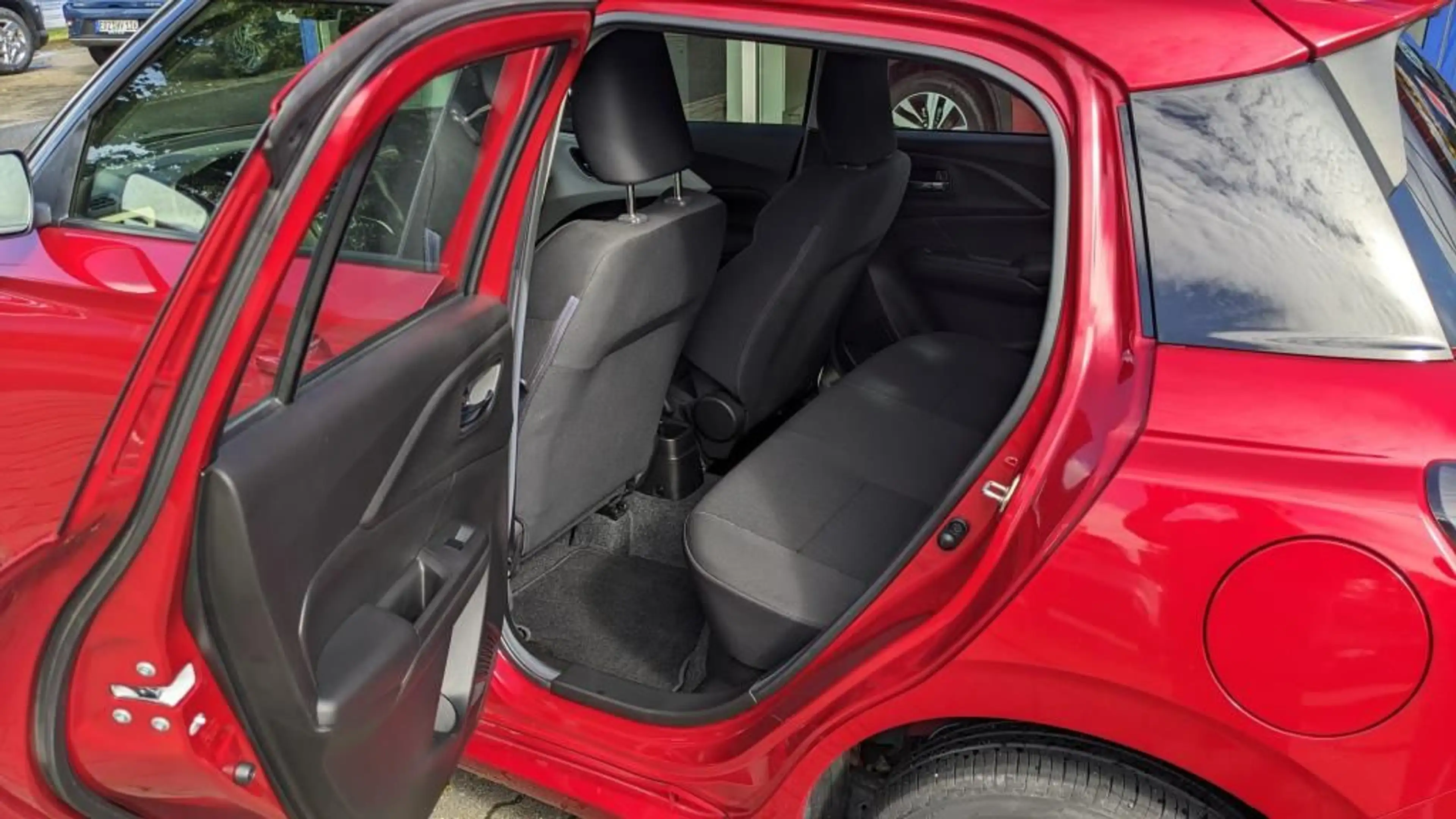 Suzuki Swift SWIFT CLUB HYBRID ALLGRIP 1.2 Dualjet Hybrid 61 — photo 8