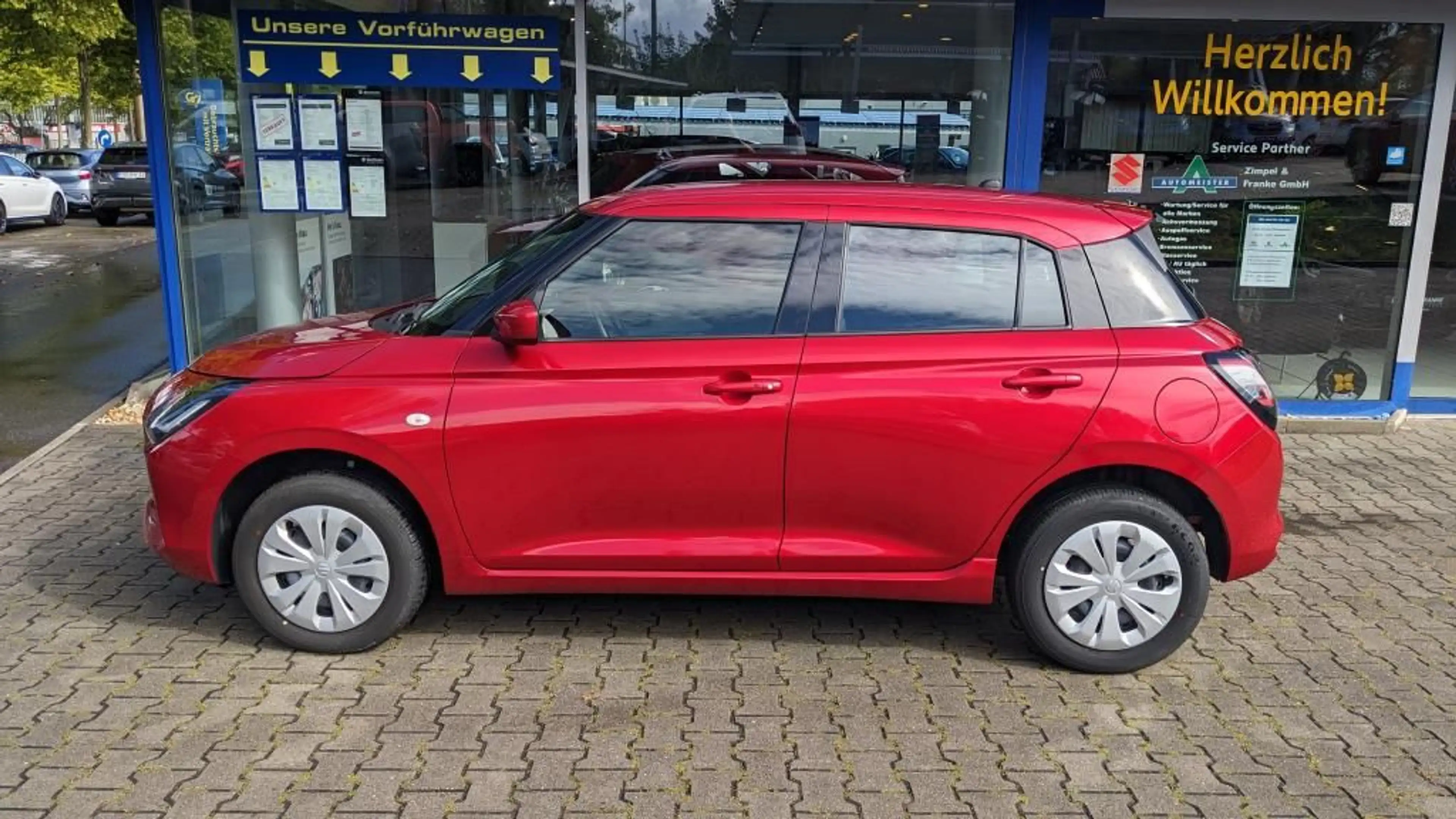 Suzuki Swift SWIFT CLUB HYBRID ALLGRIP 1.2 Dualjet Hybrid 61 — photo 3