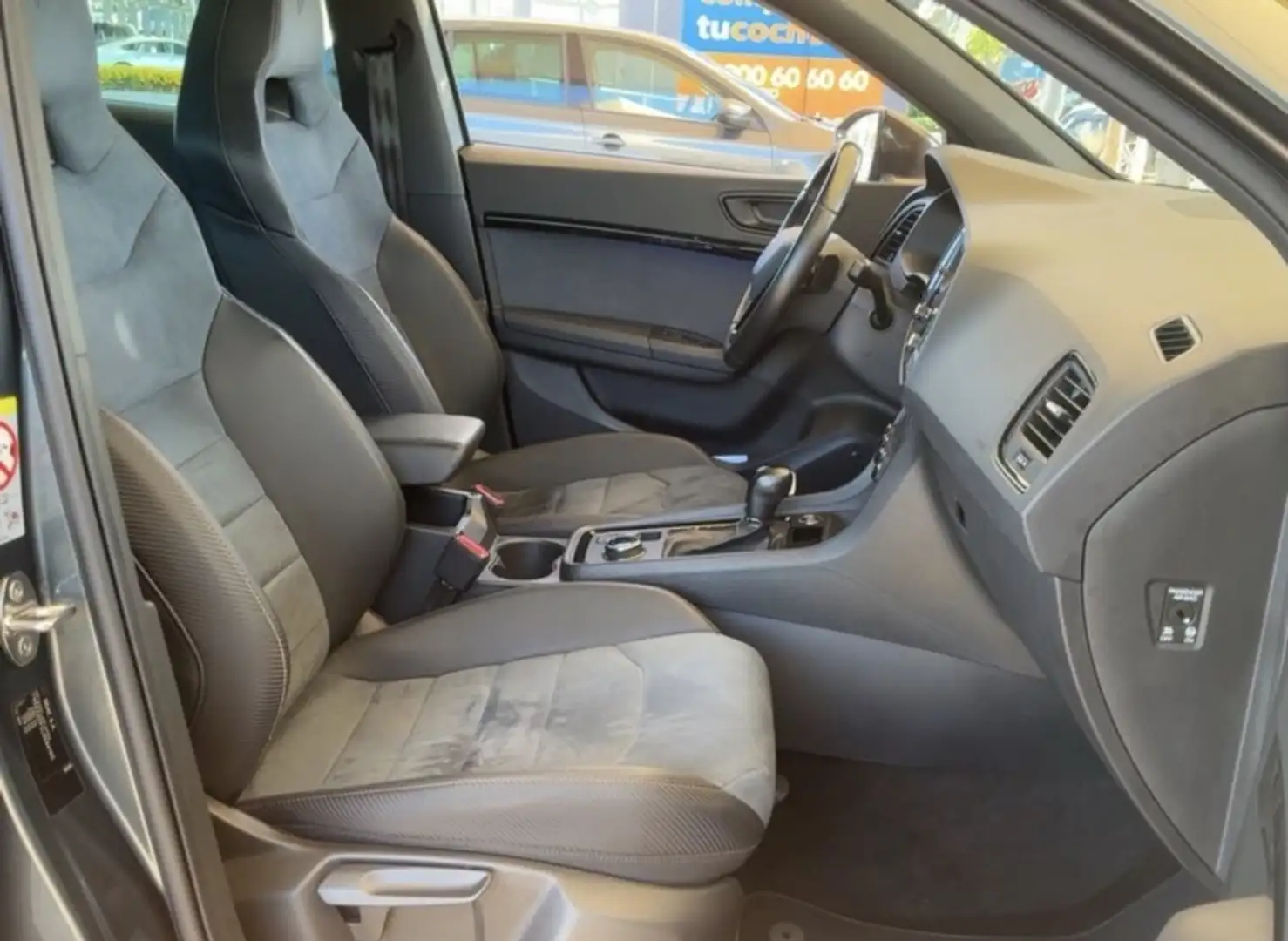 CUPRA Ateca 2.0 TSI 300 LIMITED ED. CON AKRAPOVIC DSG 4DRIVE Gris - 2