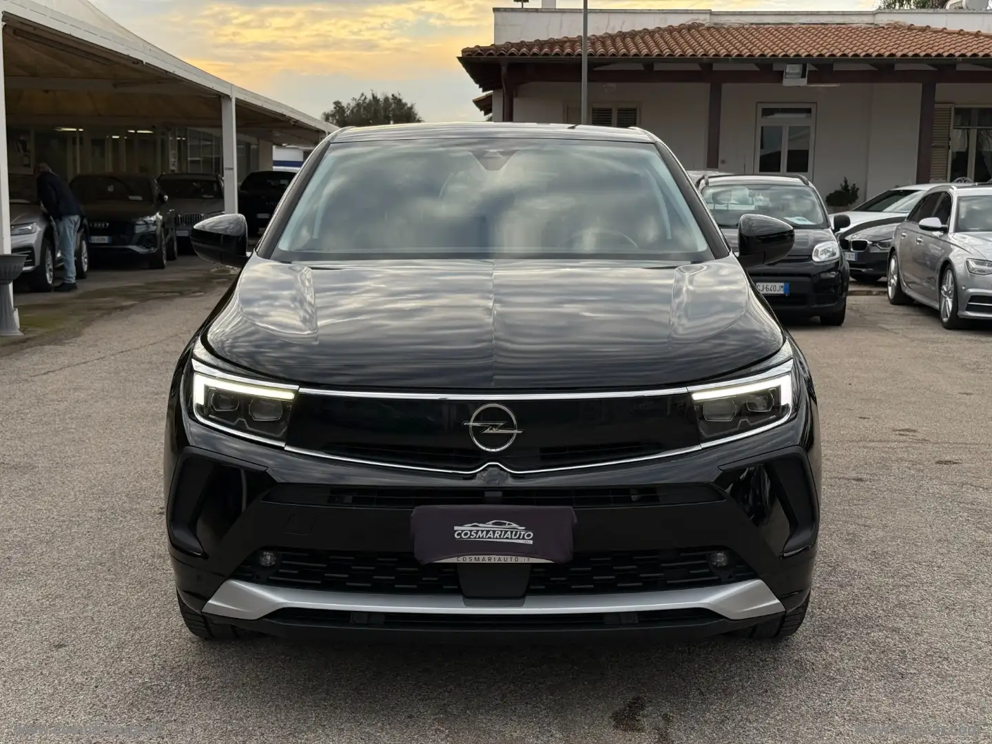 Opel Grandland 1.5 D Ecotec aut. Bus. El. Noir - 2