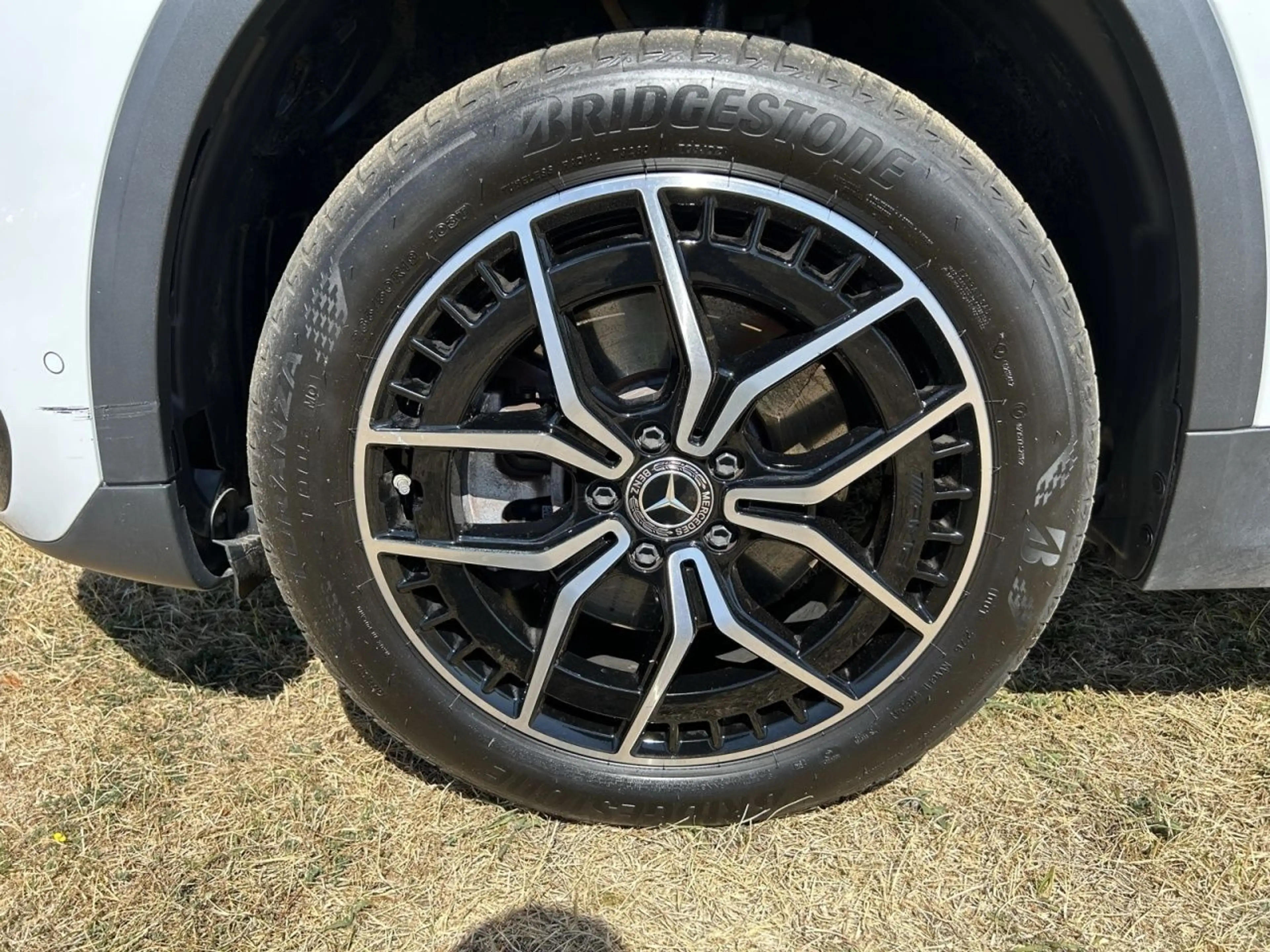 Mercedes-Benz EQA 300 4MATIC AMG+NIGHT+FAHRASSIST+AMBIENTE+360 — photo 11