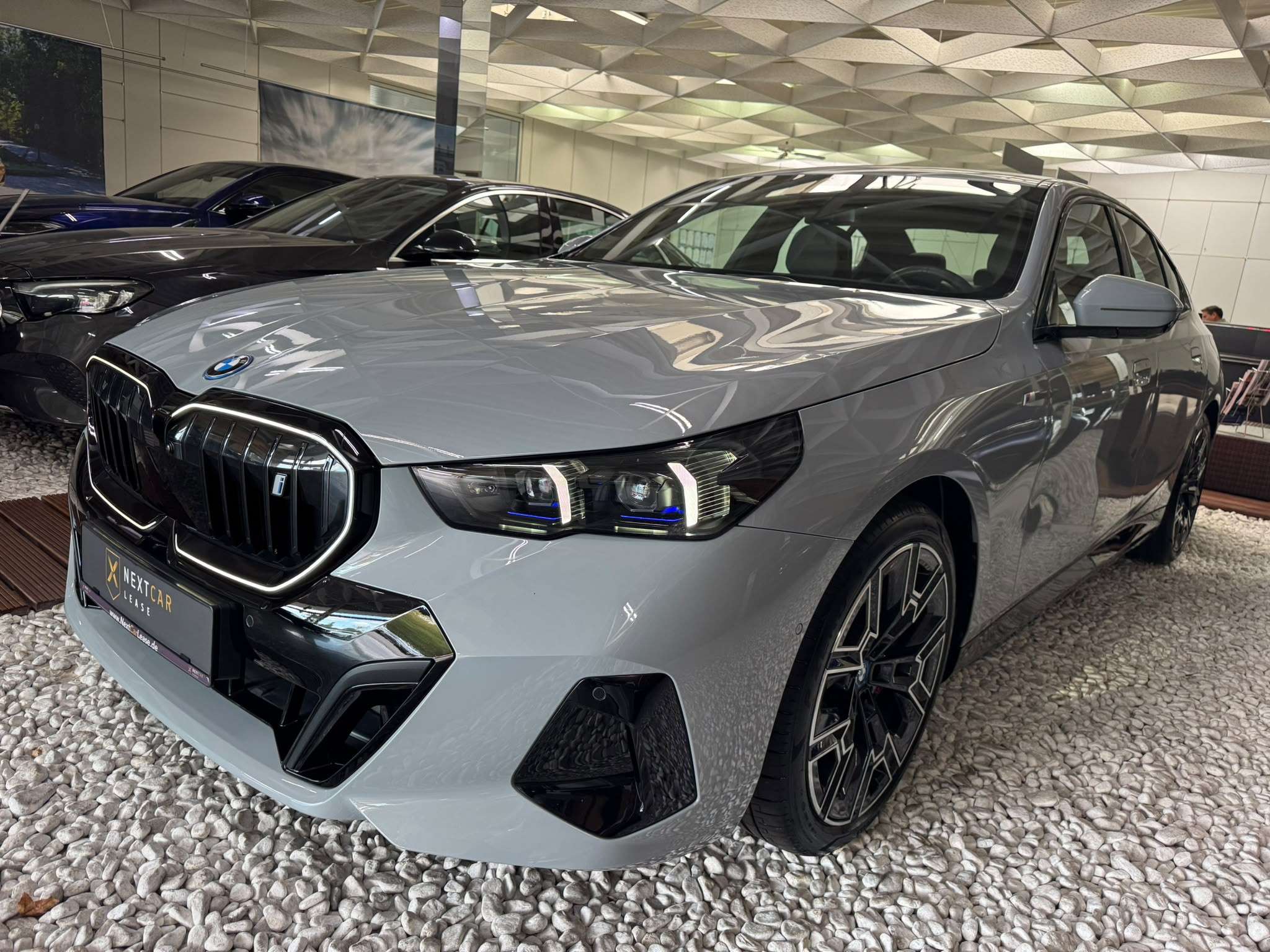 BMW i5