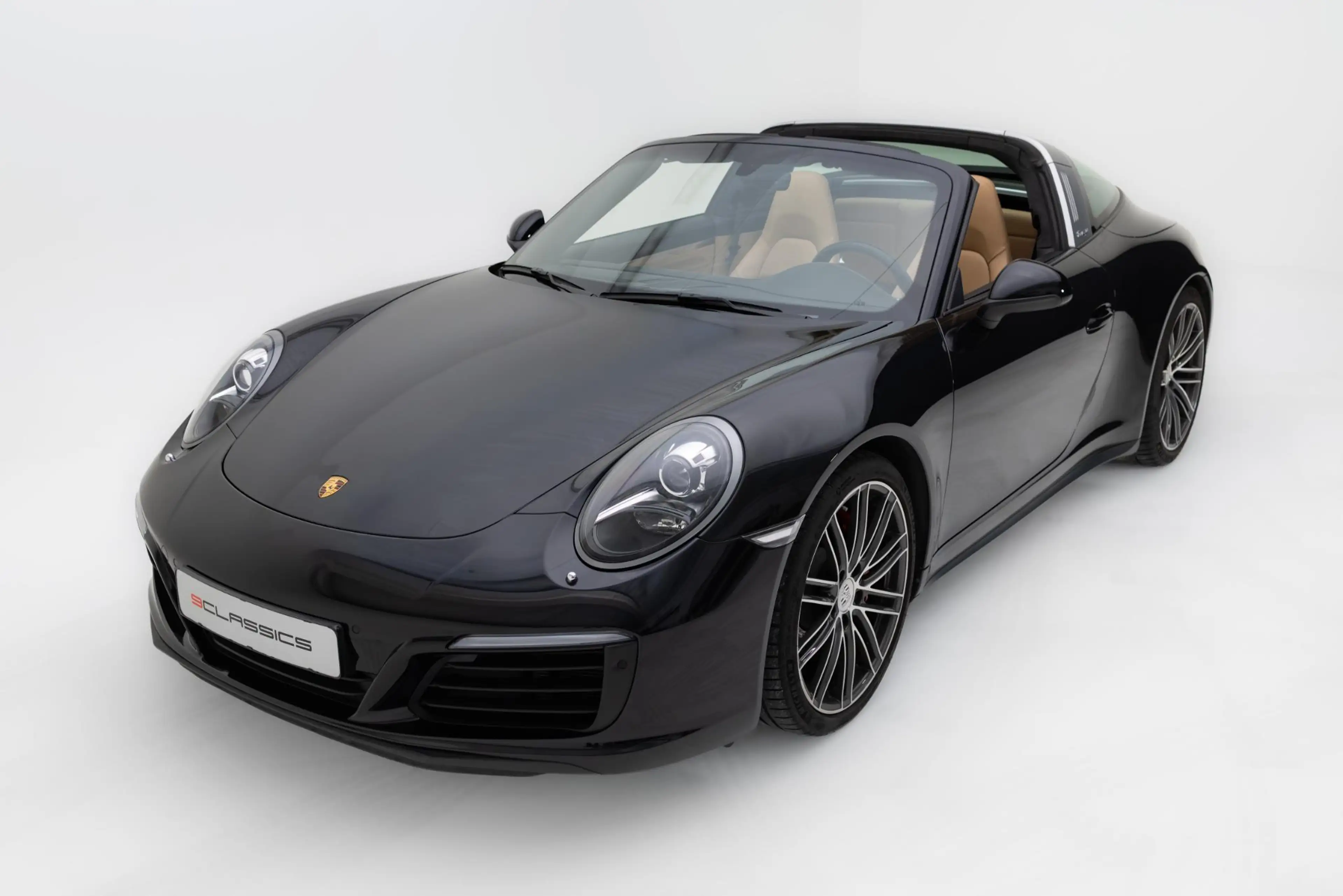 Porsche 991 Cabrio 3.0 Carrera 4 — photo 3