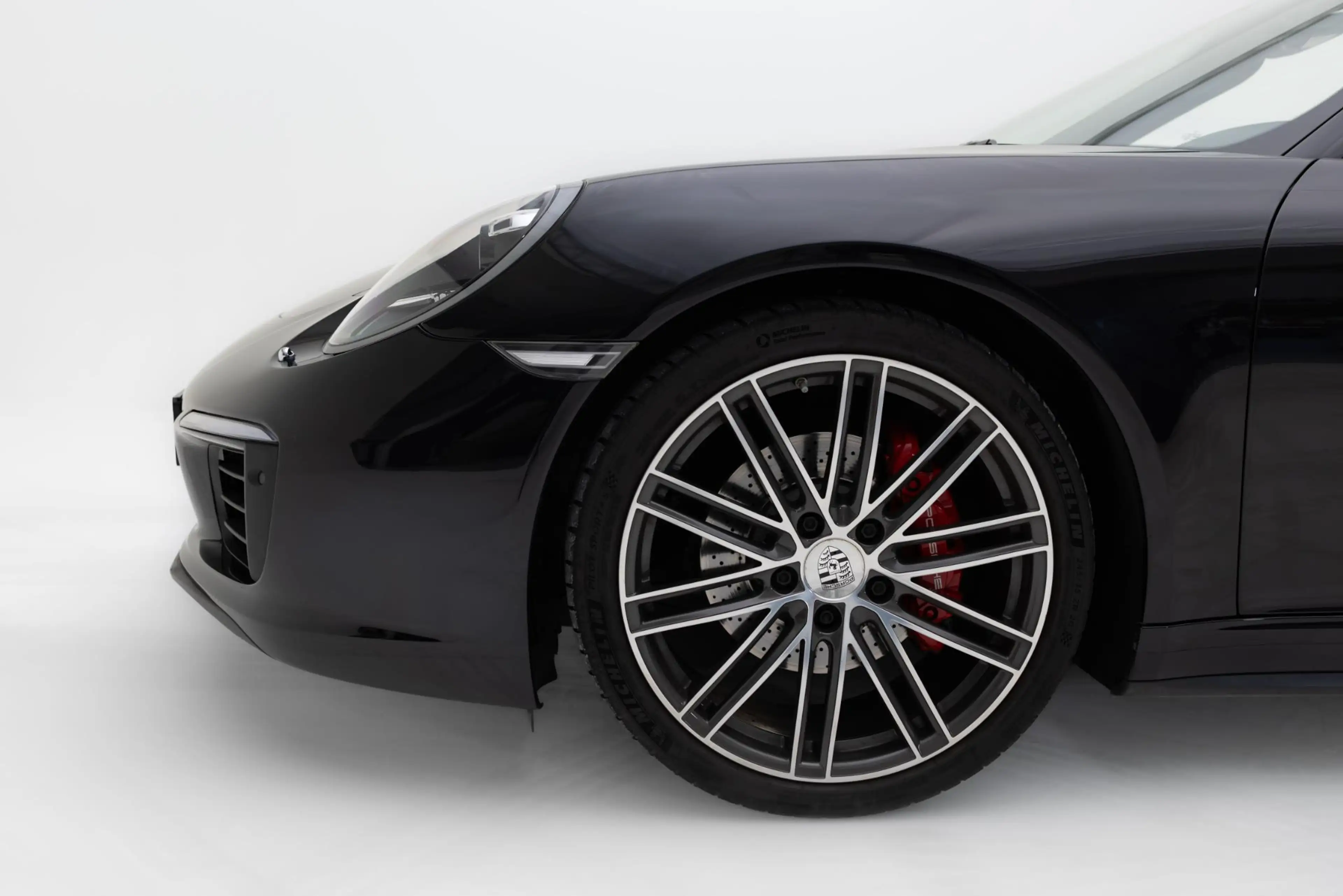 Porsche 991 Cabrio 3.0 Carrera 4 — photo 10