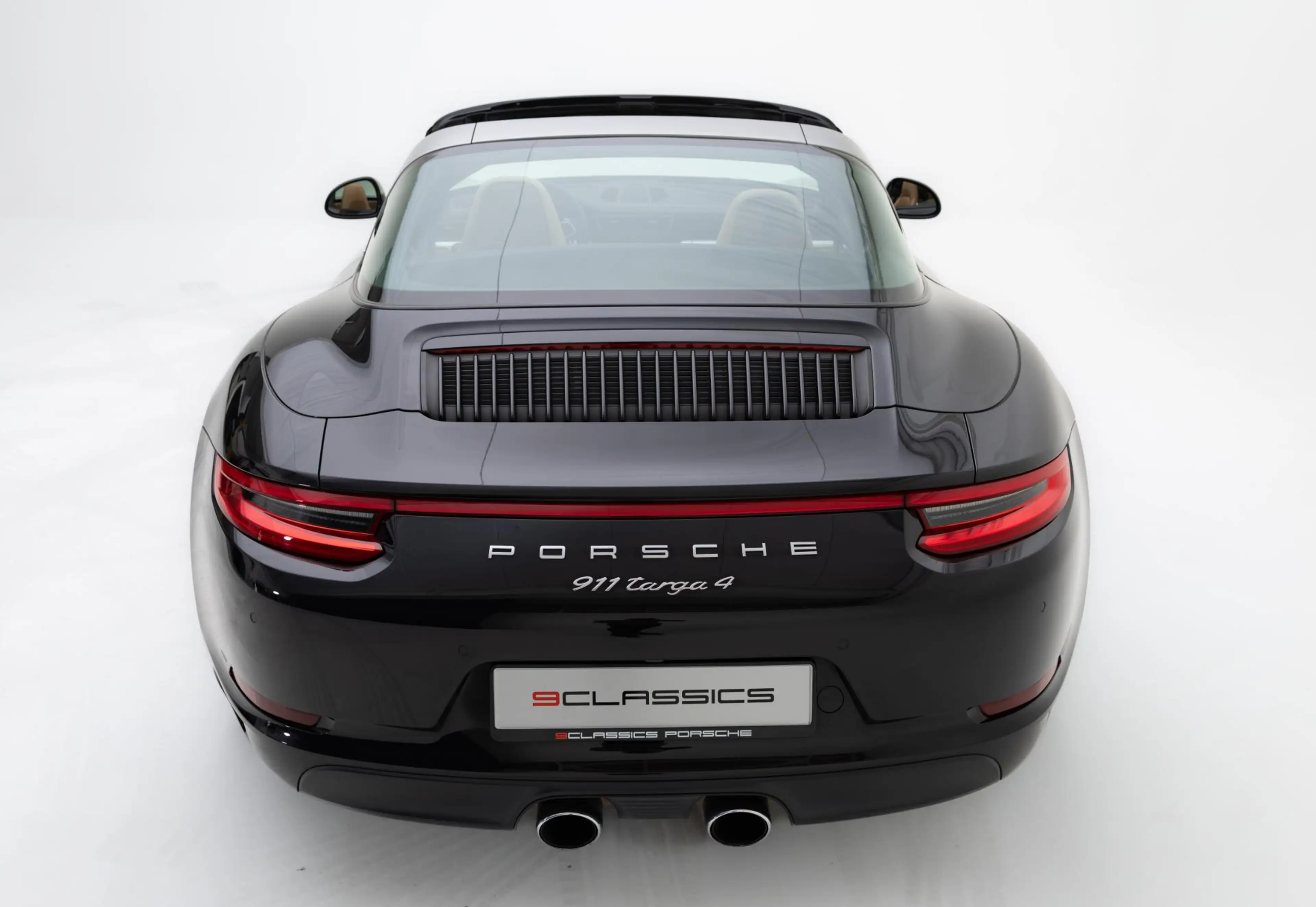 Porsche 991 Cabrio 3.0 Carrera 4 — photo 8