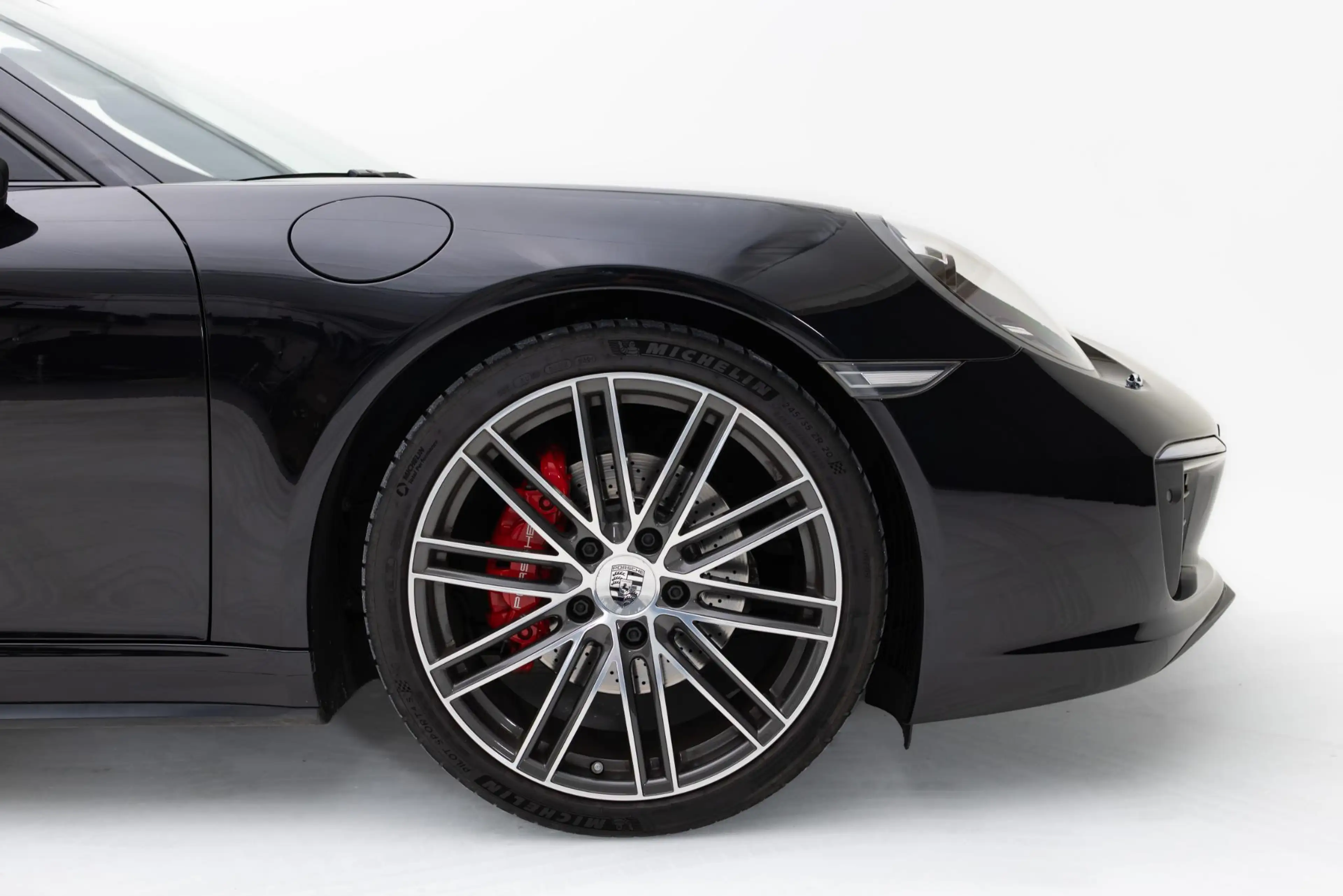 Porsche 991 Cabrio 3.0 Carrera 4 — photo 11