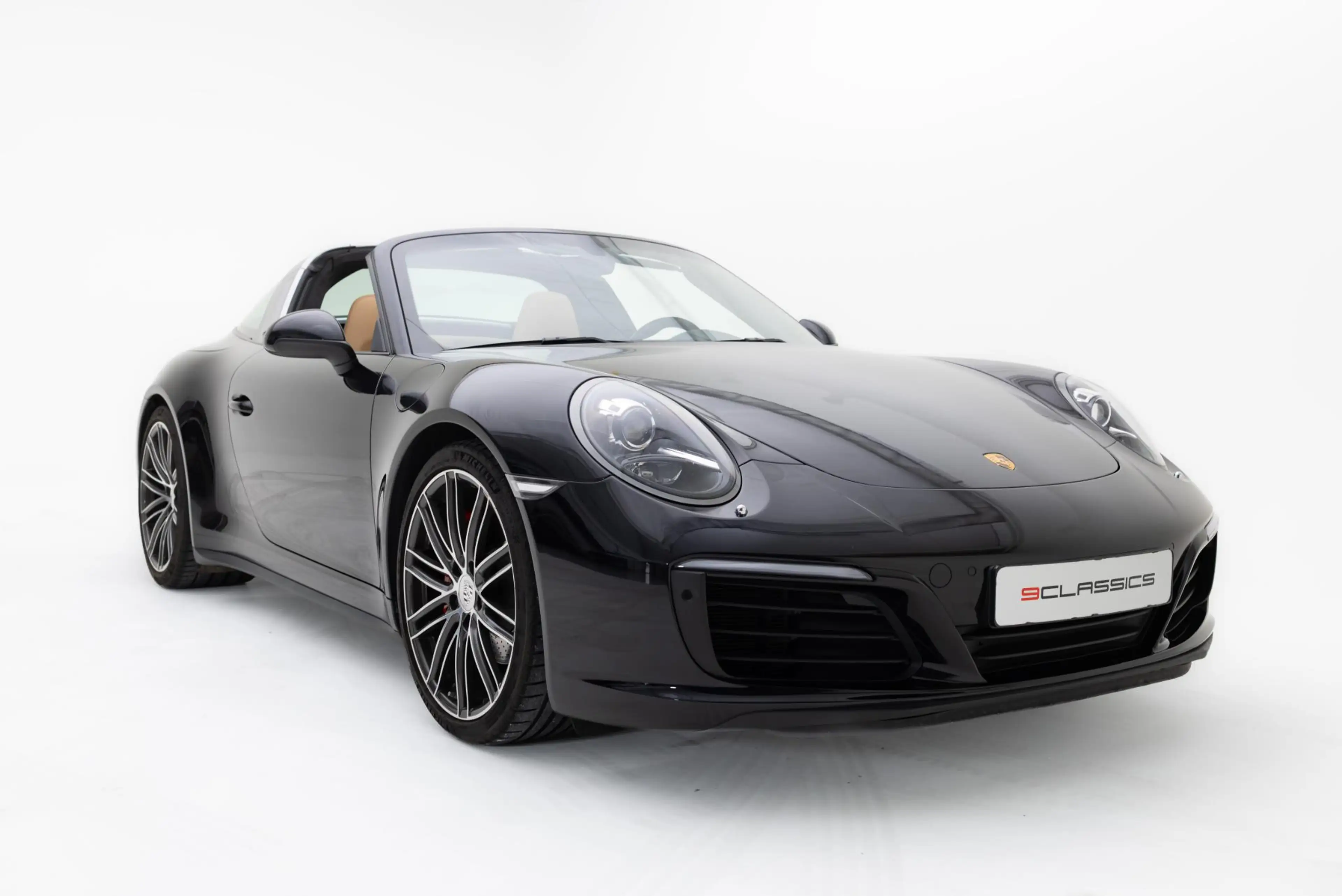 Porsche 991 Cabrio 3.0 Carrera 4 — photo 6