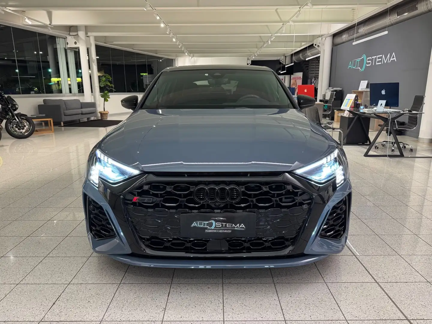 Audi RS3 RS3 Sportback 2.5 tfsi quattro s-tronic - GOMME N Gris - 2