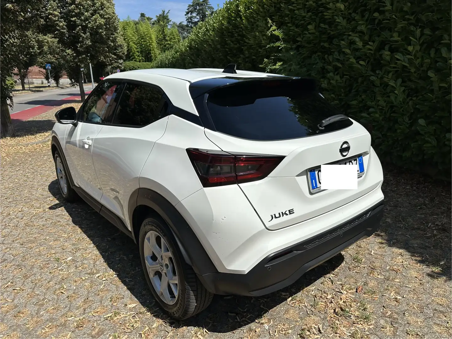 Nissan Juke 1.0 dig-t N-Connecta 114cv Bianco - 2