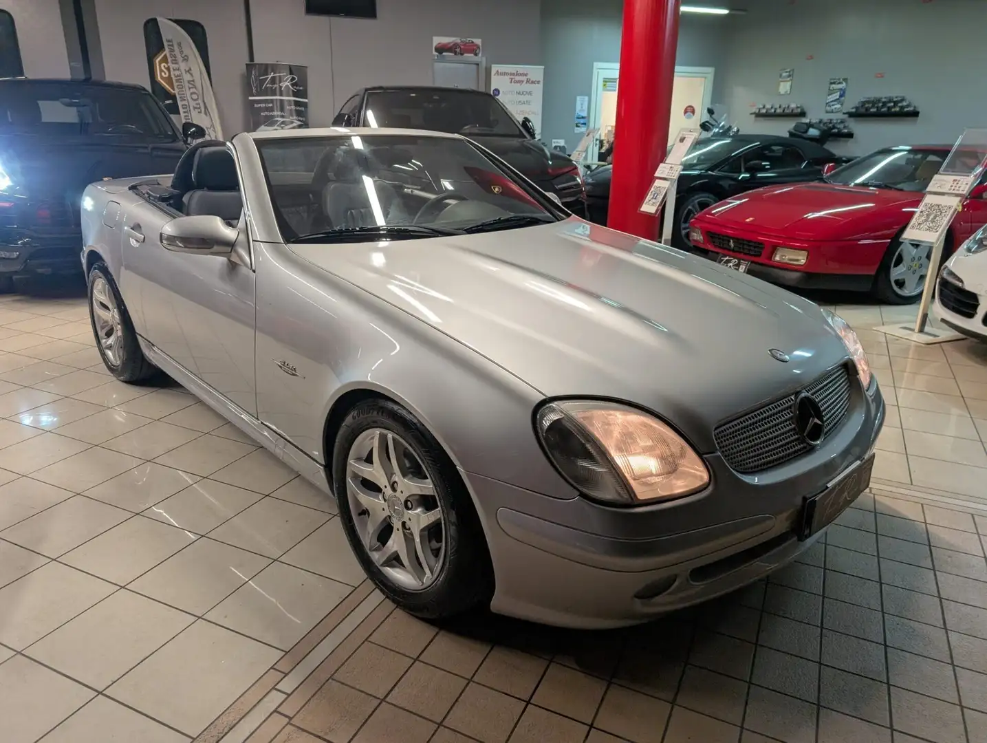 Mercedes-Benz SLK 200 SLK Roadster - R170 k Special Edition Grijs - 1