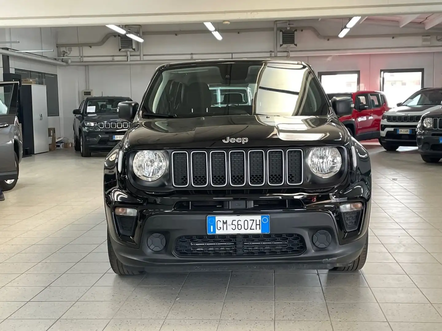 Jeep Renegade 1.6 Multijet II Longitude Noir - 2