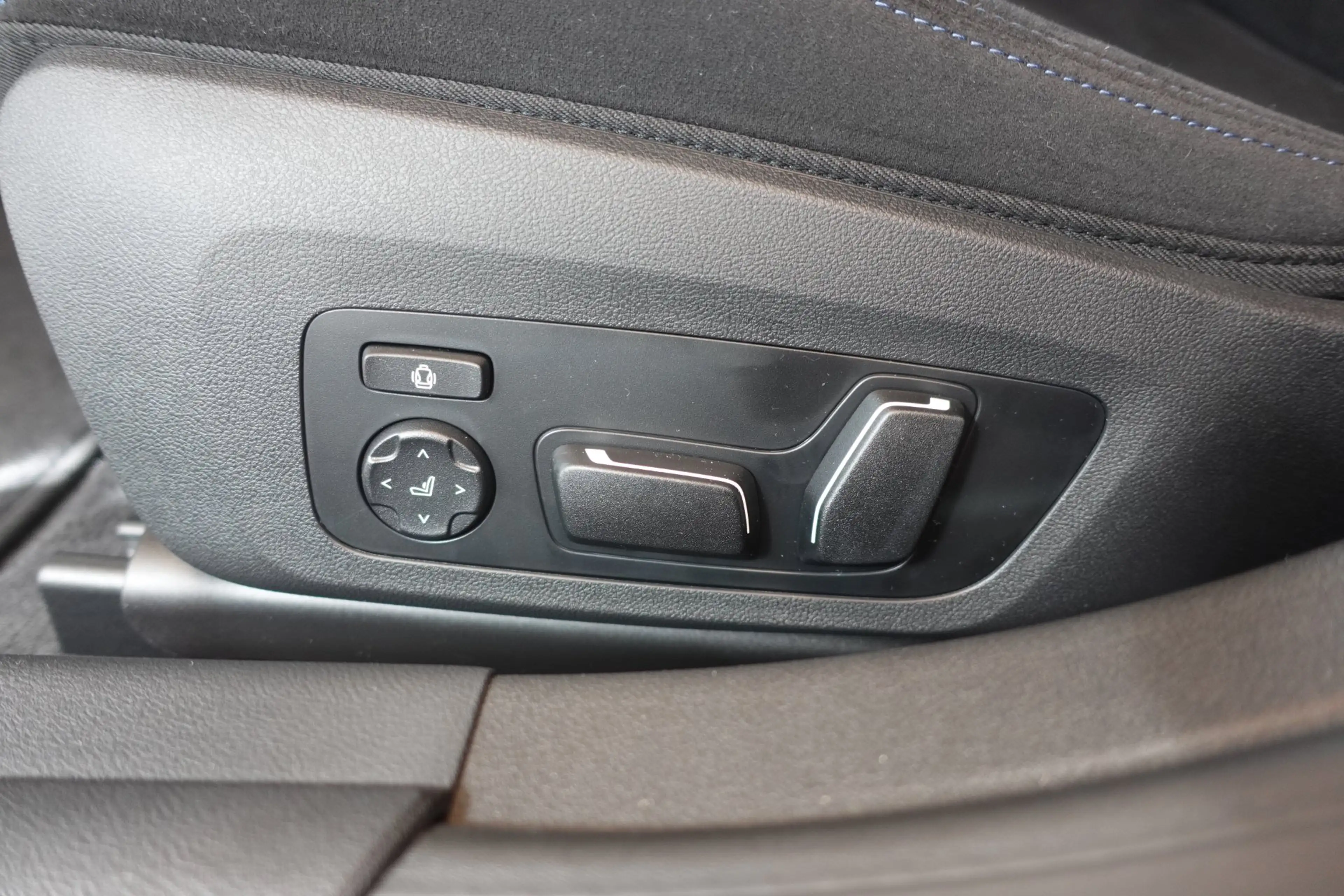 BMW i4 xDrive40 Gran Coupé G26 — photo 6