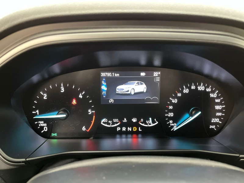 Ford Focus 1.5 EcoBlue Cool&Connect SpoSi Key LED — photo 7