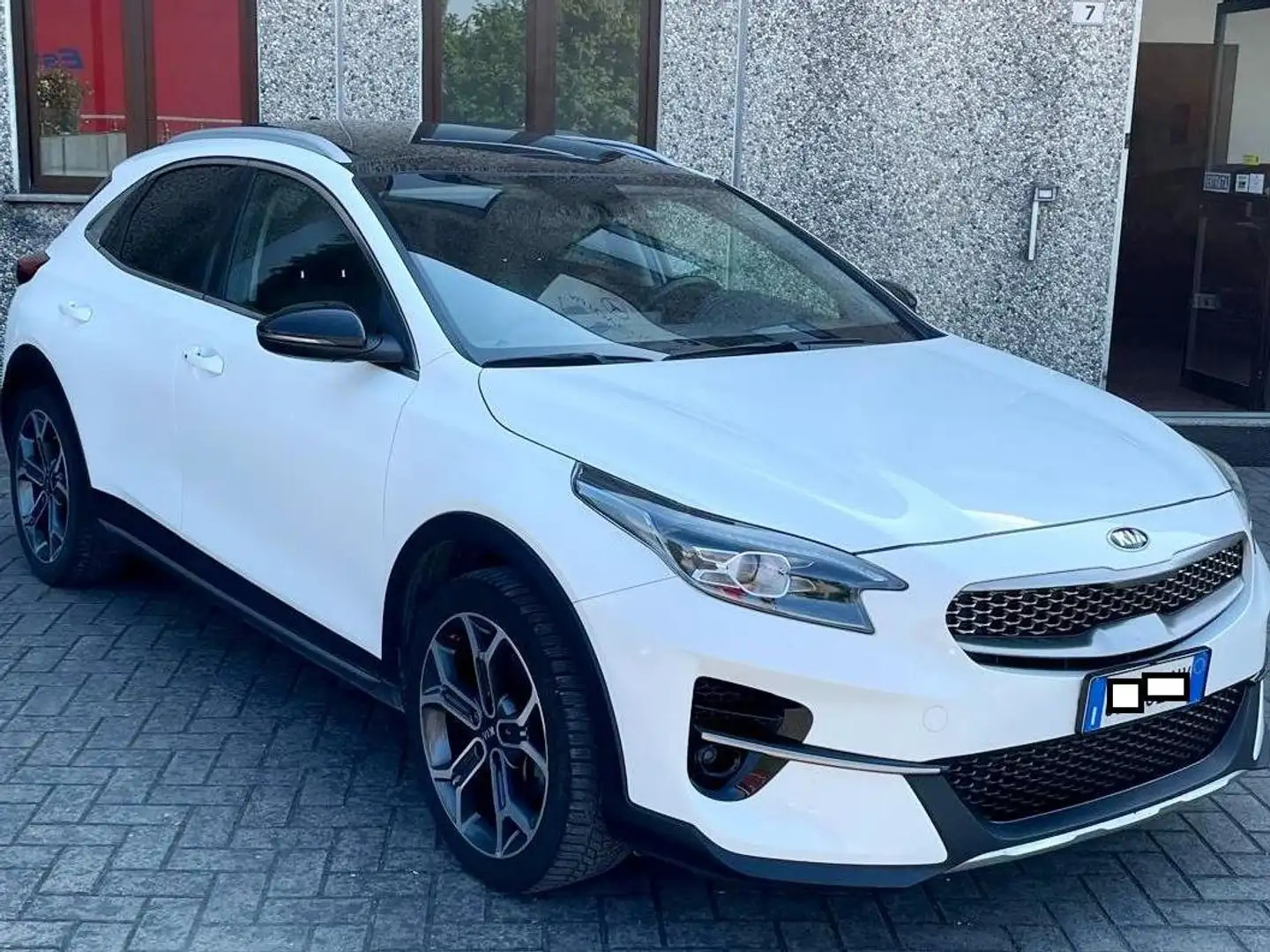 Kia XCeed 1.6 crdi Evolution Lounge Pack Automatica-Garanzia Blanco - 1