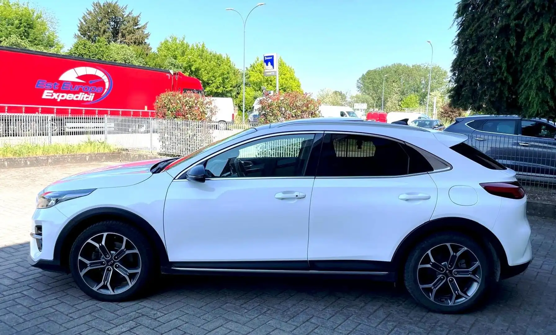 Kia XCeed 1.6 crdi Evolution Lounge Pack Automatica-Garanzia Blanco - 2