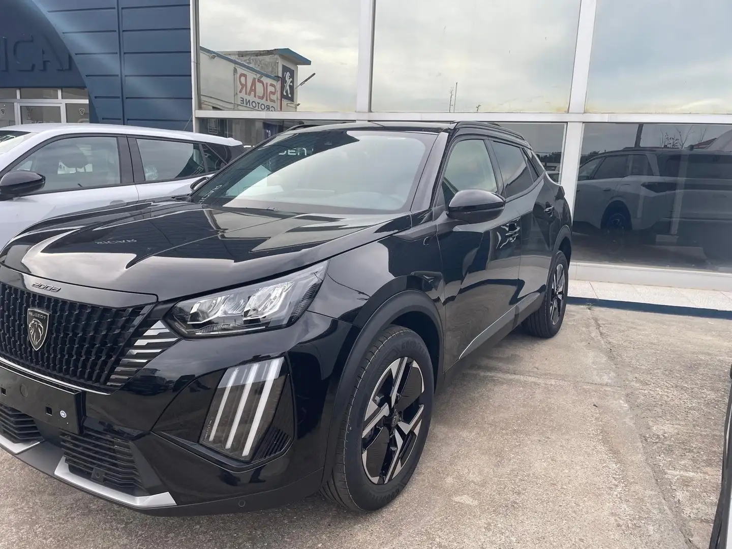 Peugeot 2008 ALLURE Nero - 2