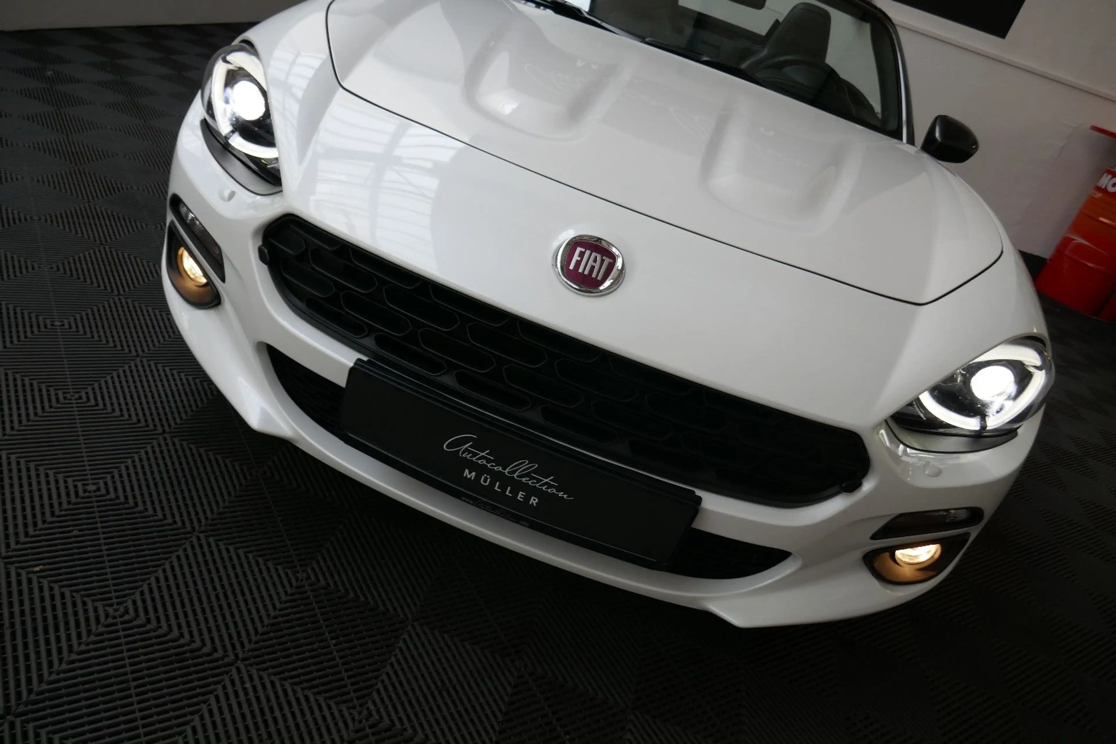 Fiat 124 Spider Lusso S *NAVI*DAB+*LEDR*KAMERA*TOP* — photo 3